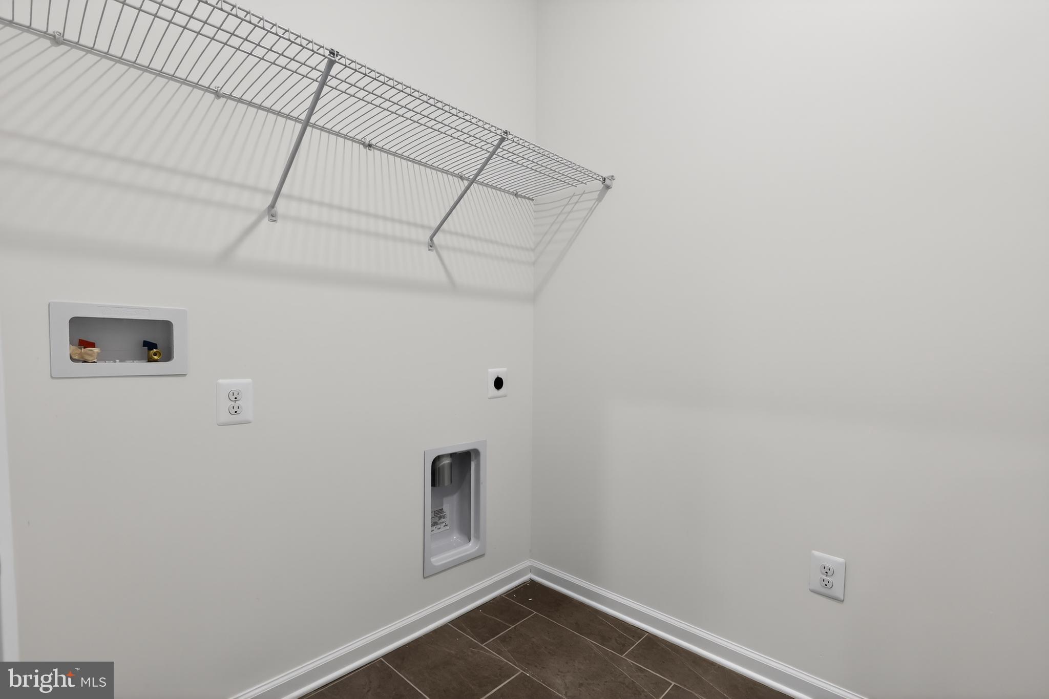 ADMIRAL'S LANDING - Residential