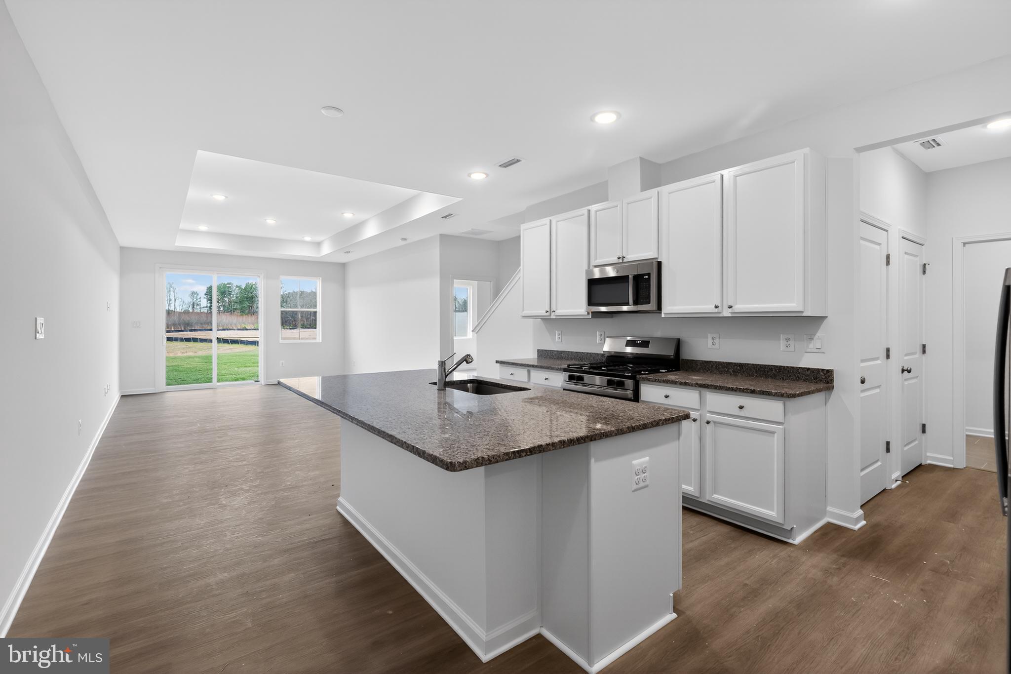 ADMIRAL'S LANDING - Residential