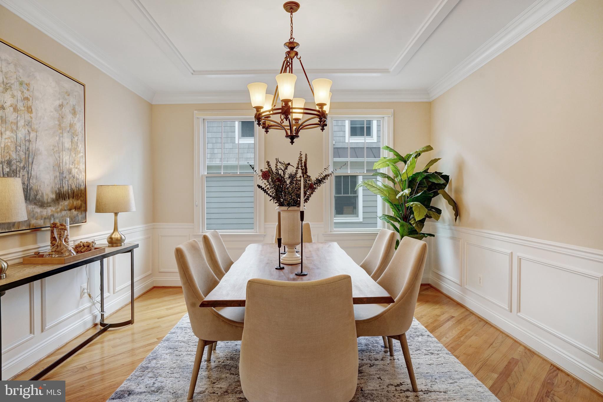 LYONHURST - Residential