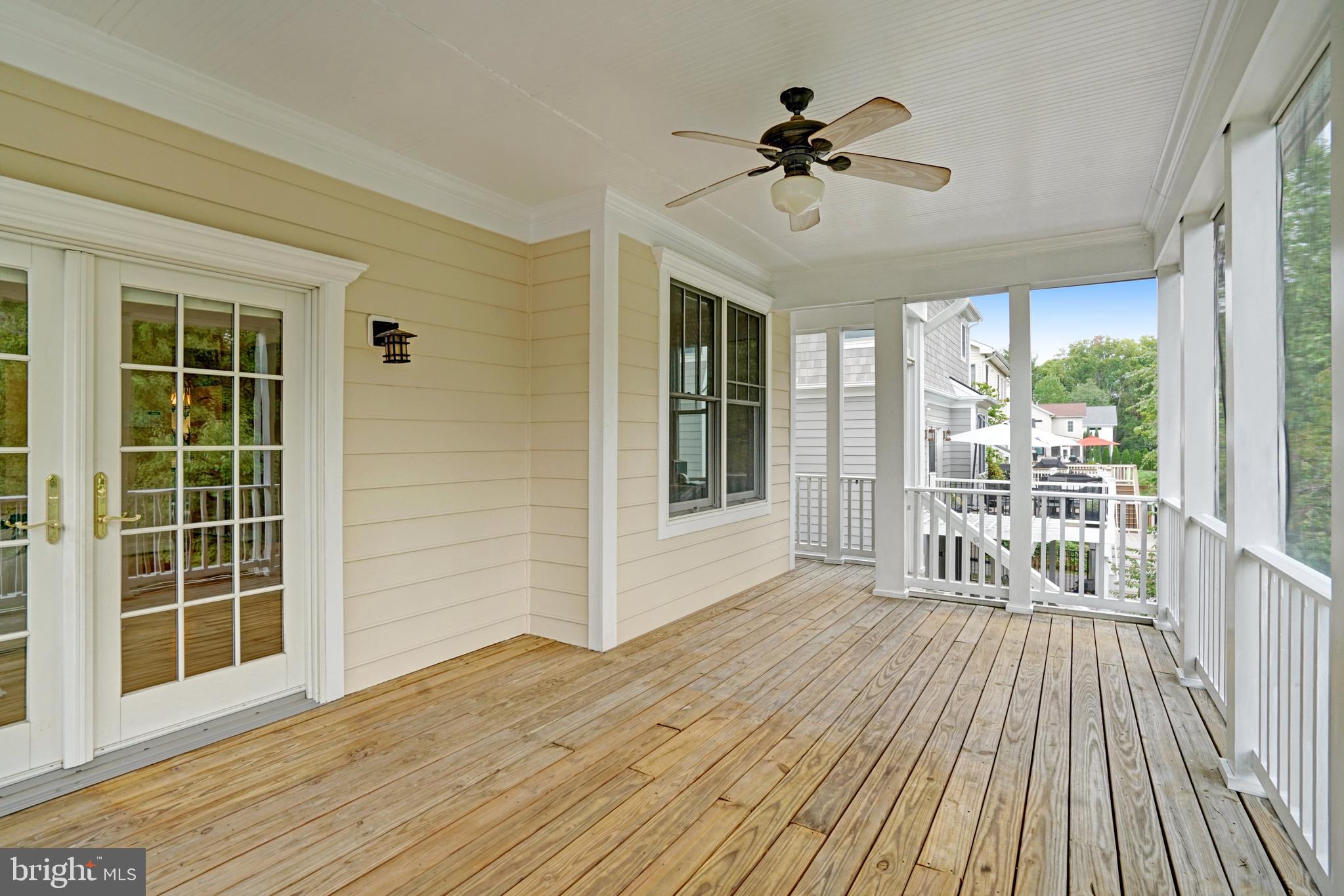 LYONHURST - Residential