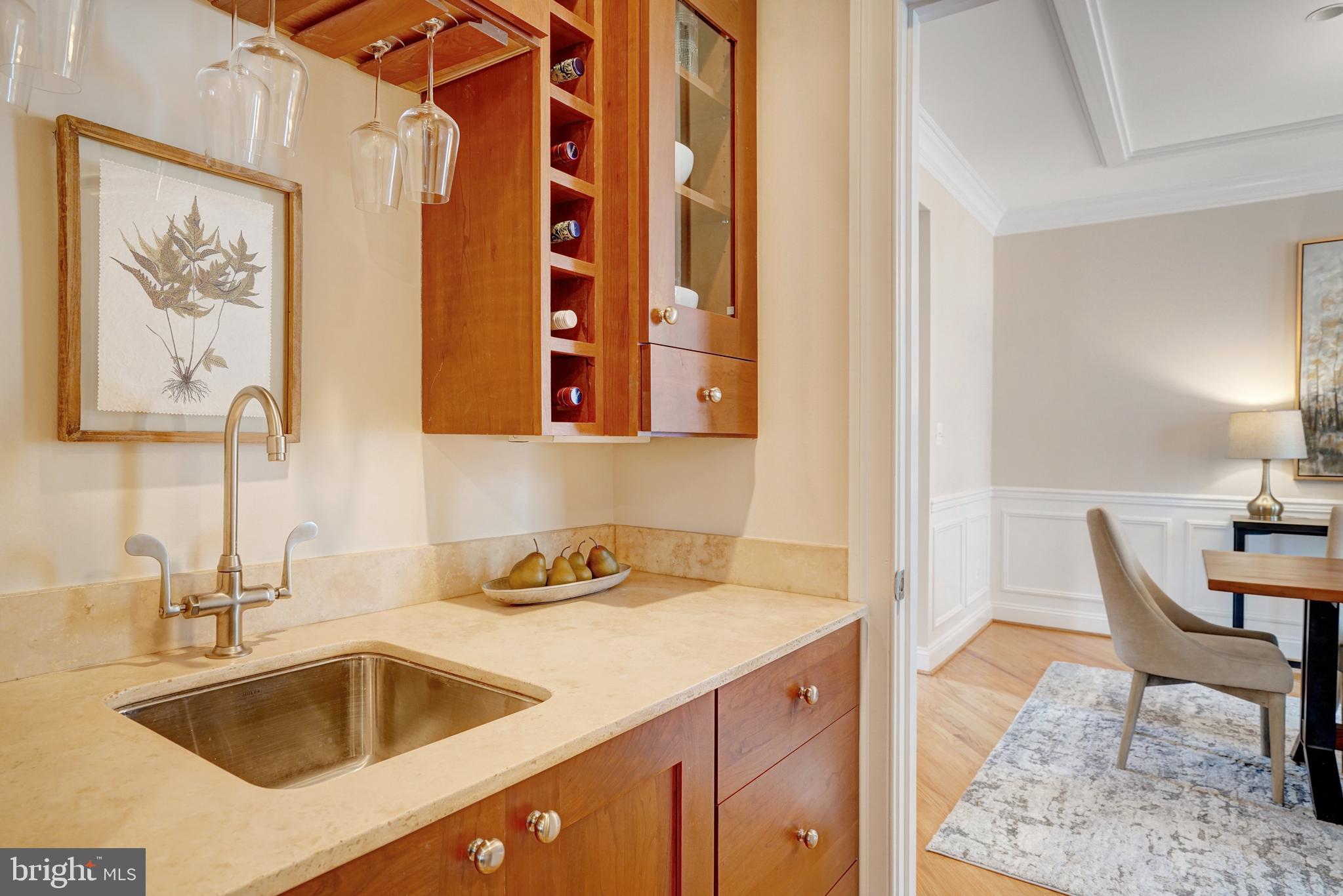 LYONHURST - Residential