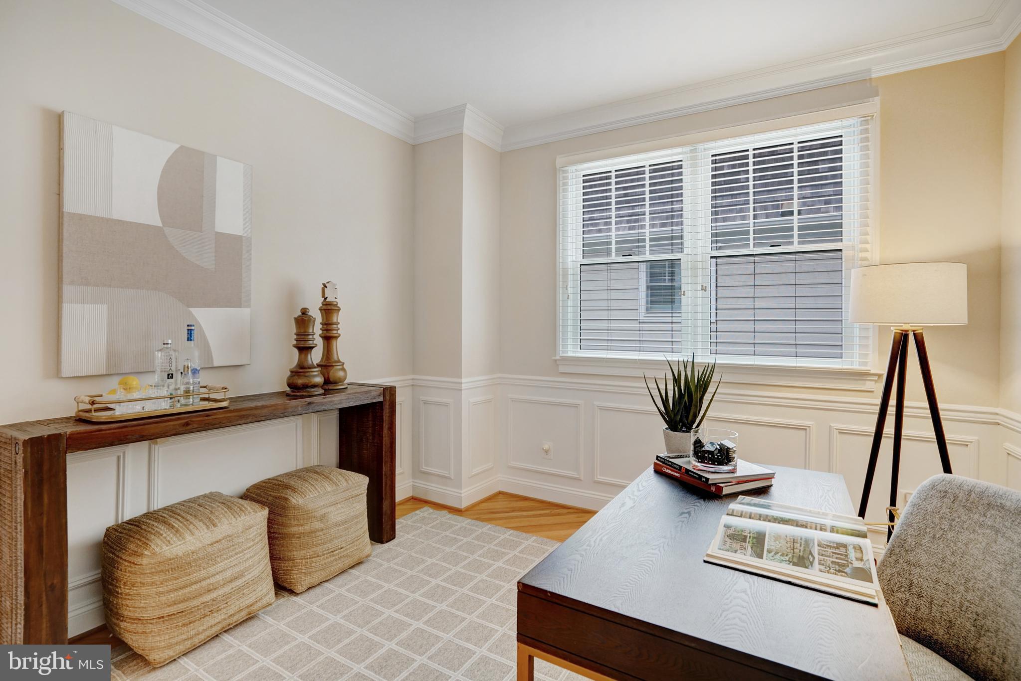 LYONHURST - Residential