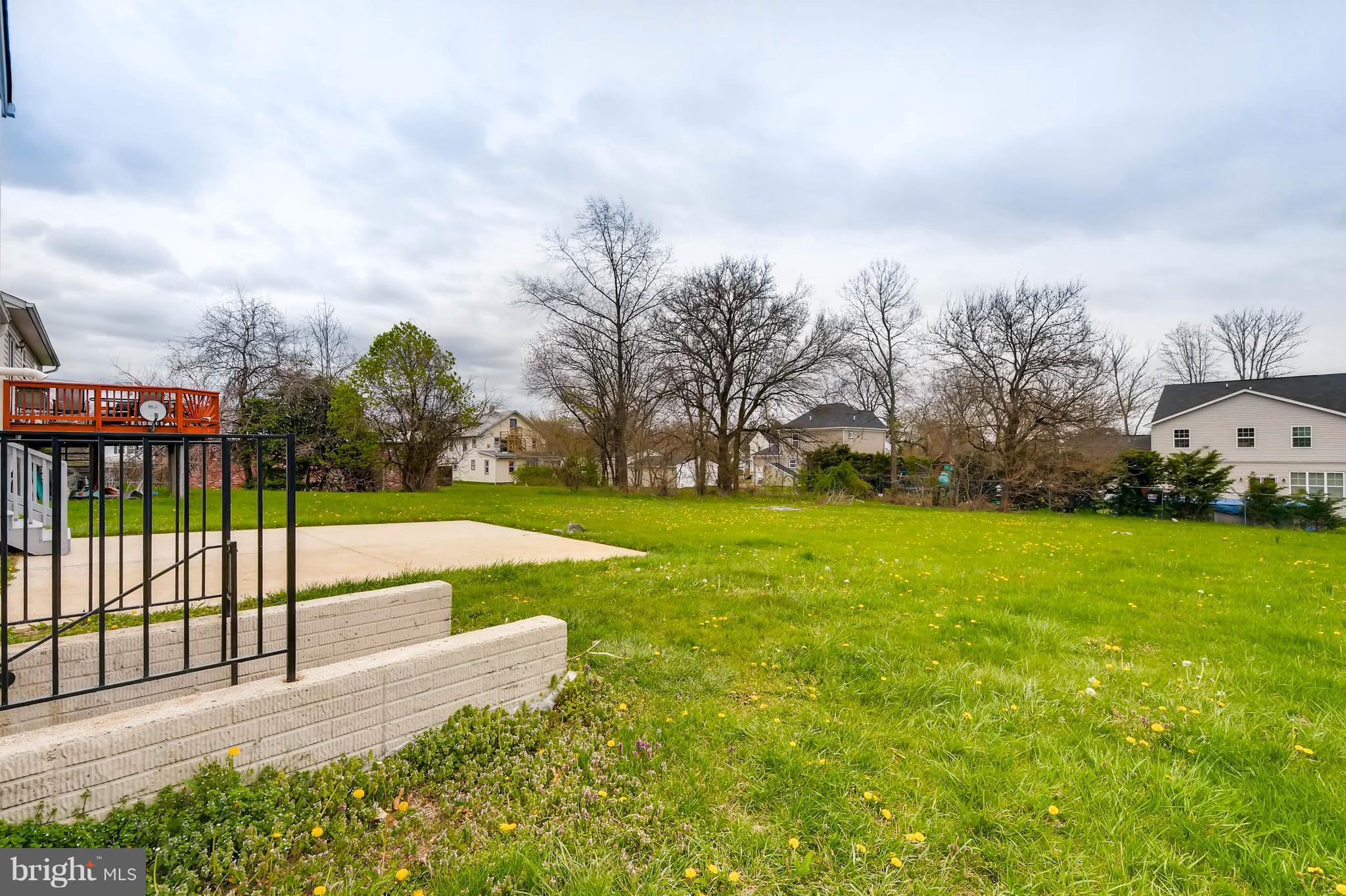 FEATHERBED TERRACE - Residential