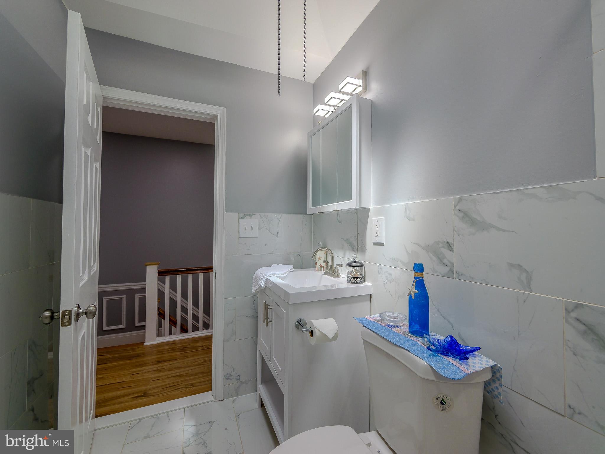 ELMWOOD PARK - Residential