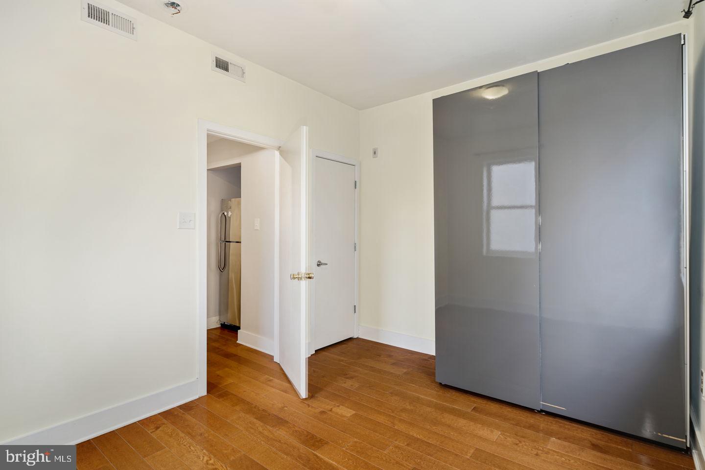 GRADUATE HOSPITAL - Residential Lease