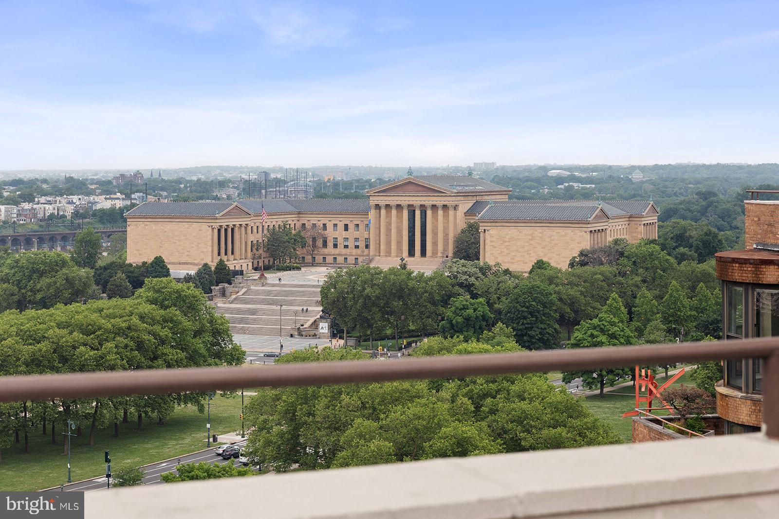 ART MUSEUM AREA - Residential Lease