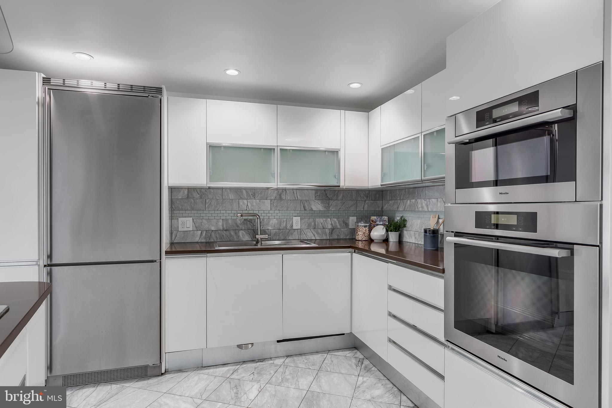 DOVER BALMORAL RIVERWOOD - Residential