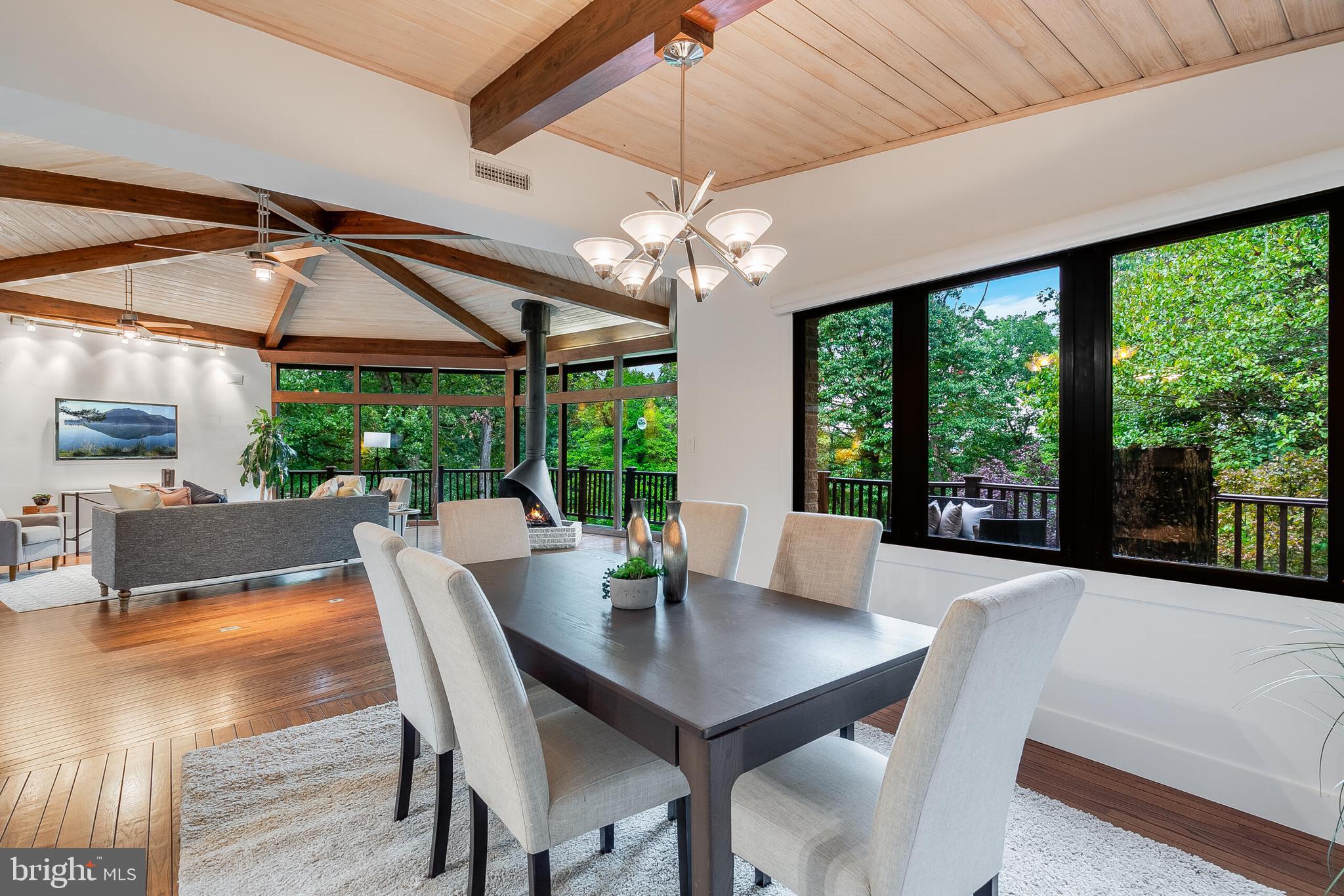 DOVER BALMORAL RIVERWOOD - Residential