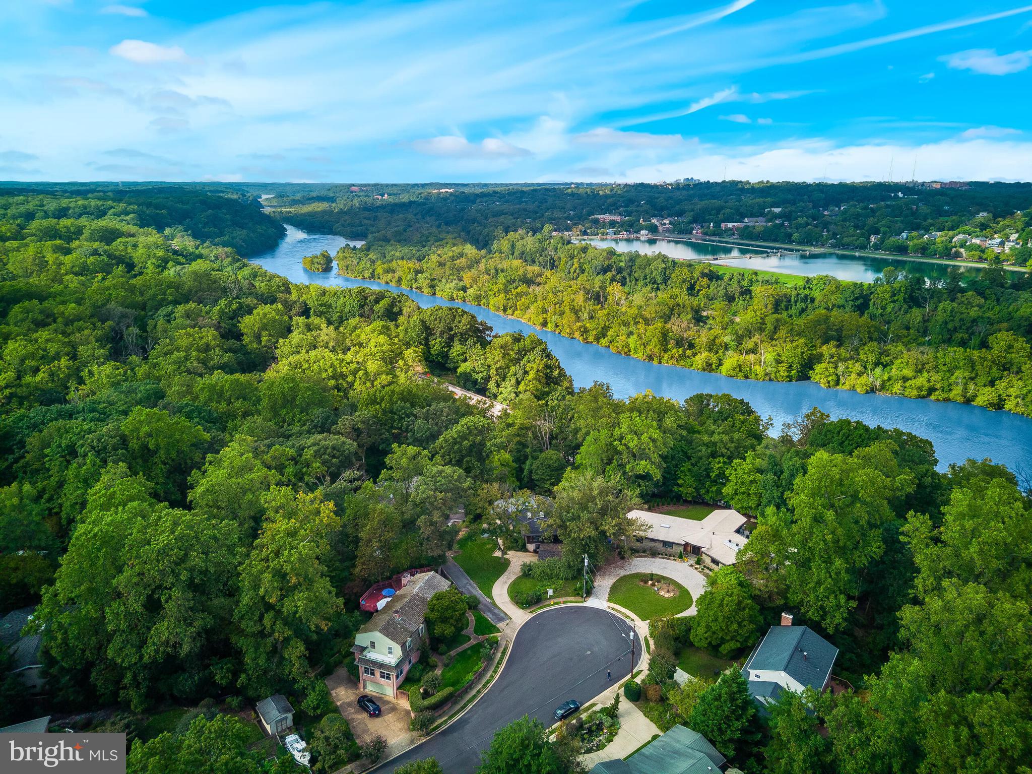 DOVER BALMORAL RIVERWOOD - Residential