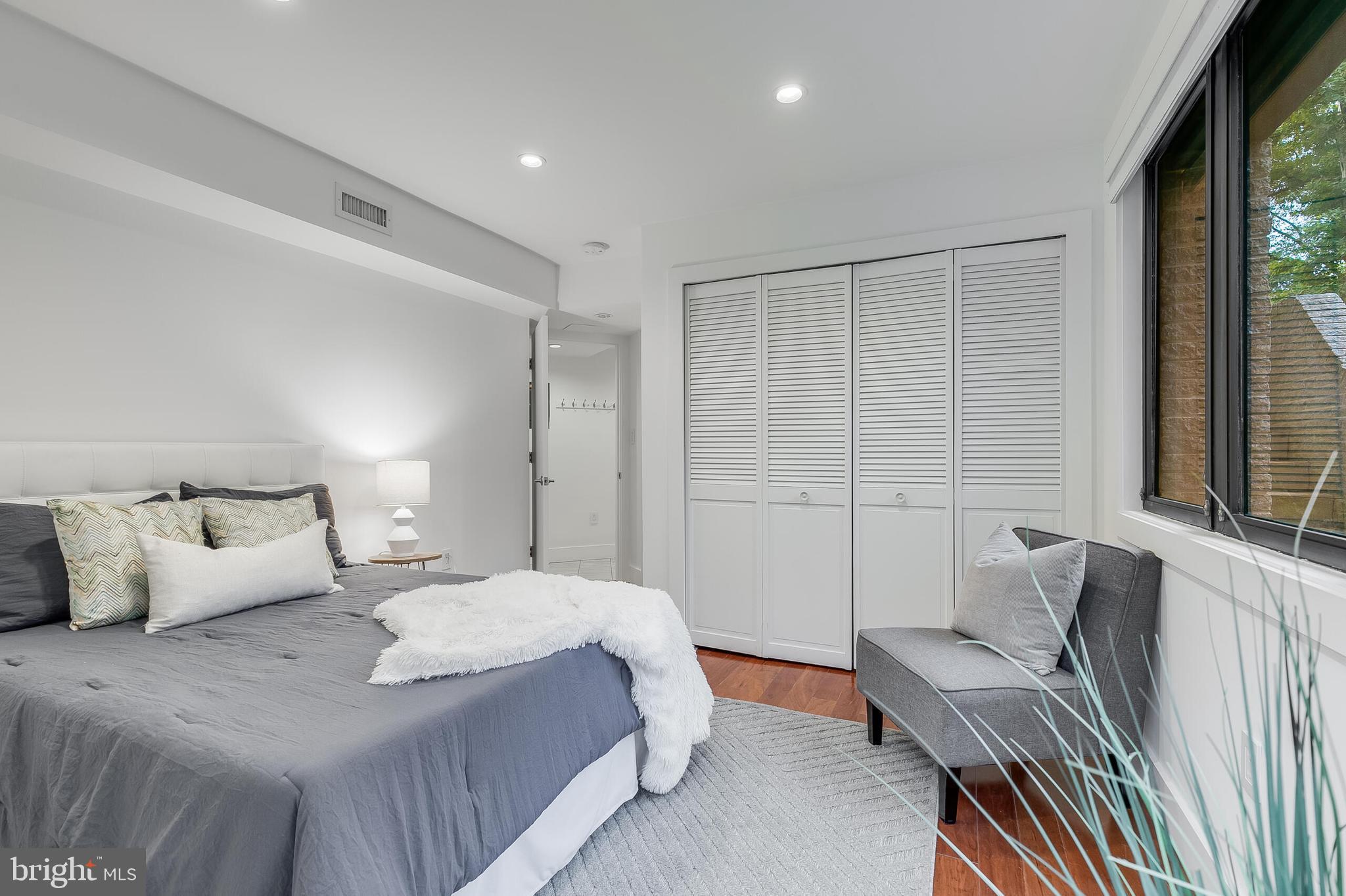 DOVER BALMORAL RIVERWOOD - Residential