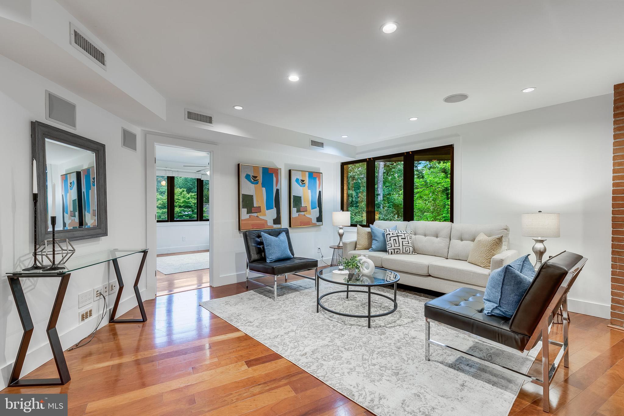 DOVER BALMORAL RIVERWOOD - Residential