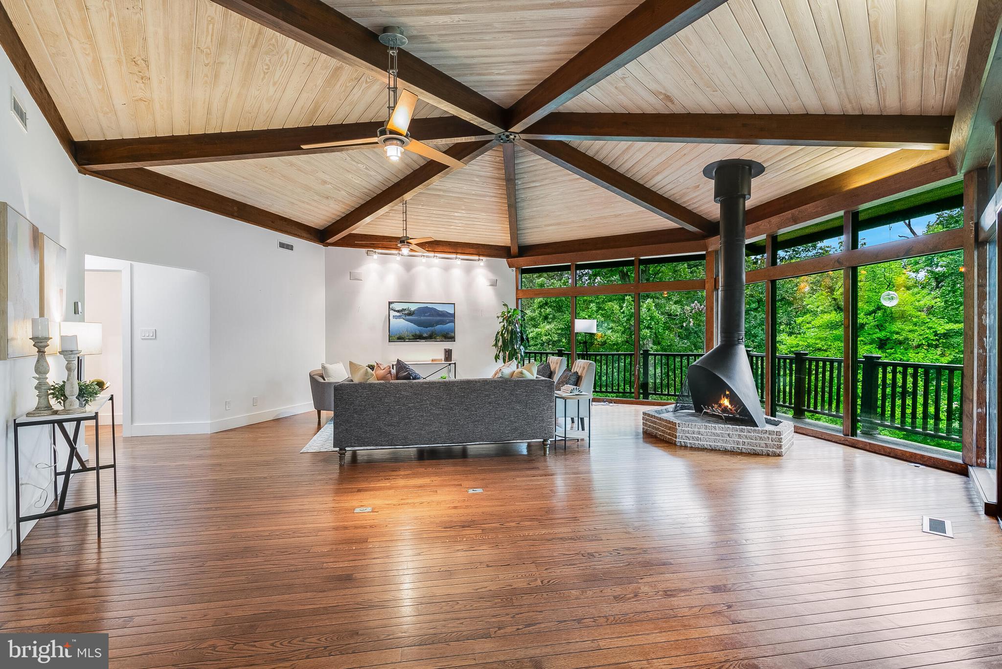 DOVER BALMORAL RIVERWOOD - Residential