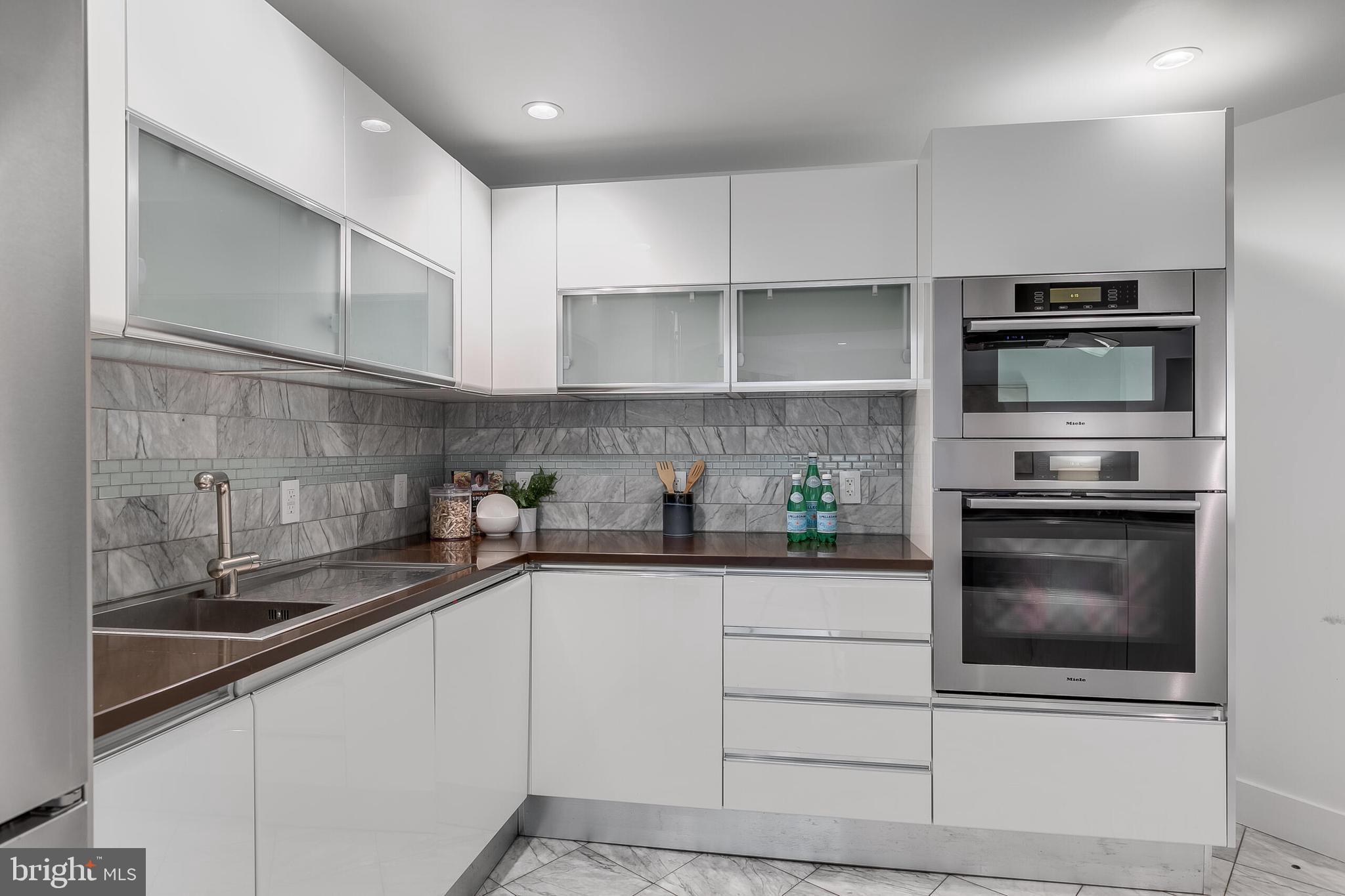 DOVER BALMORAL RIVERWOOD - Residential