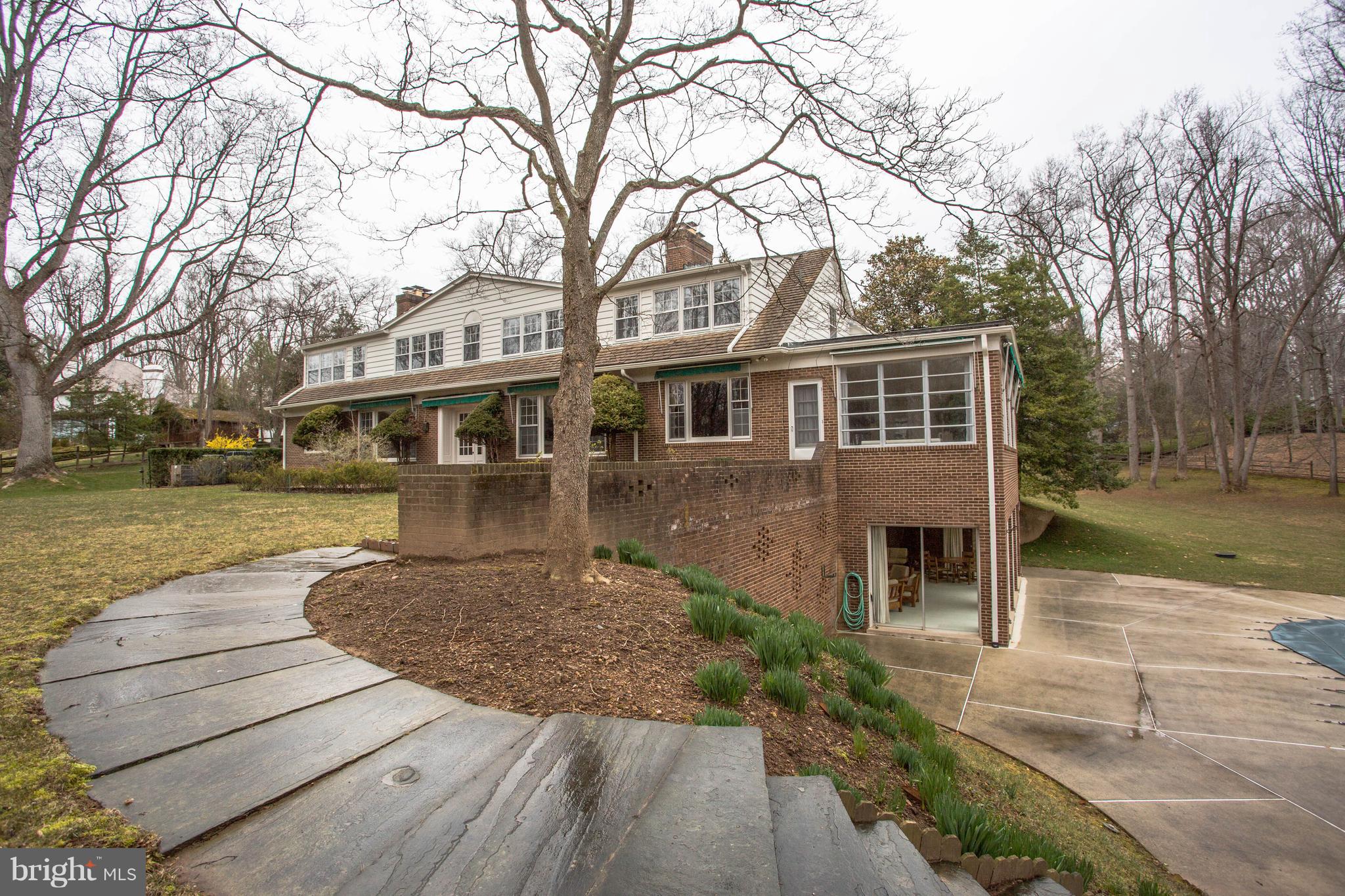 POTOMAC FALLS - Residential