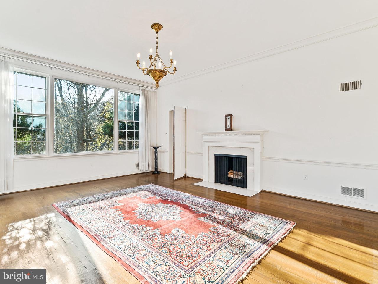 POTOMAC FALLS - Residential