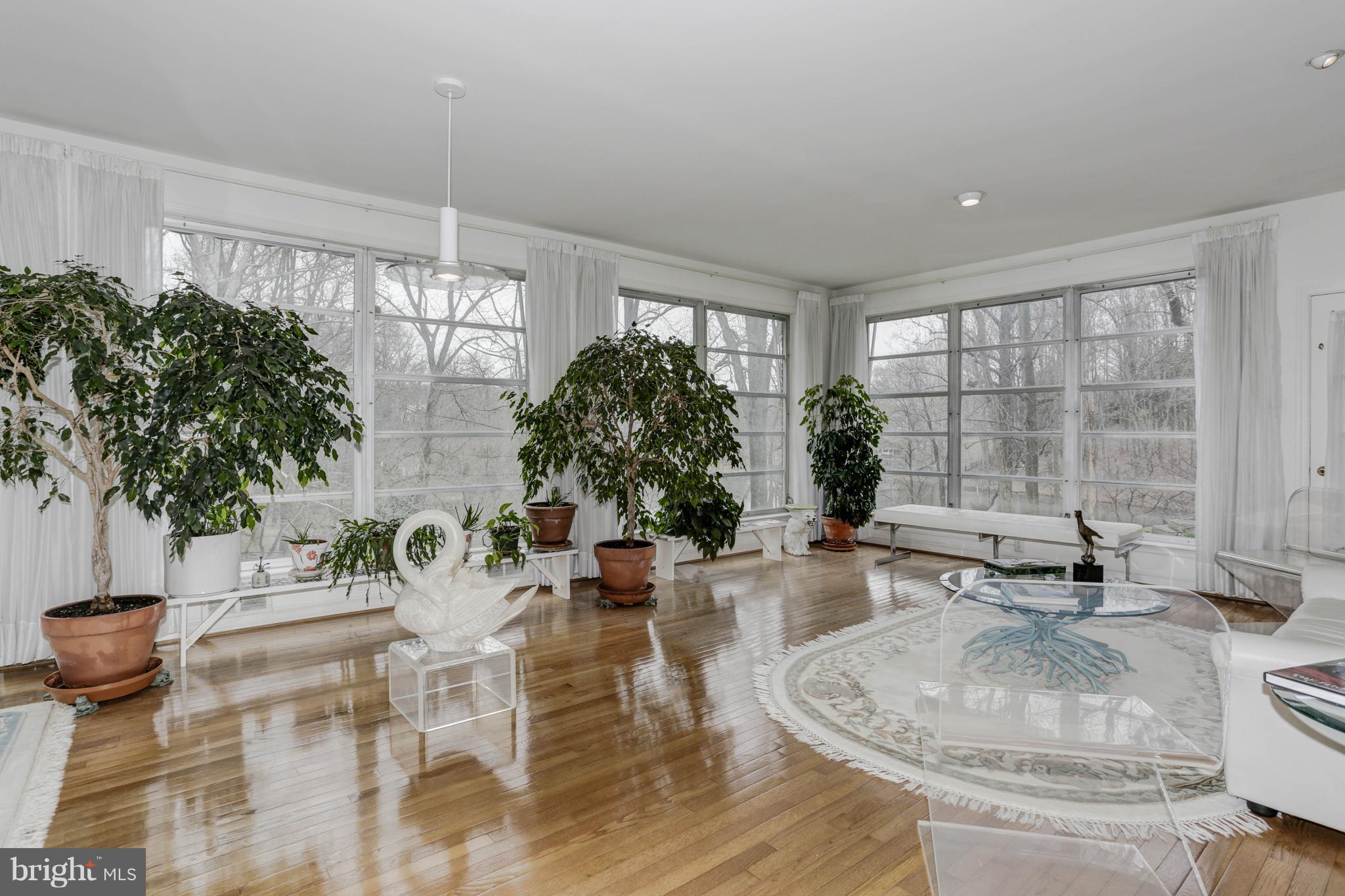 POTOMAC FALLS - Residential