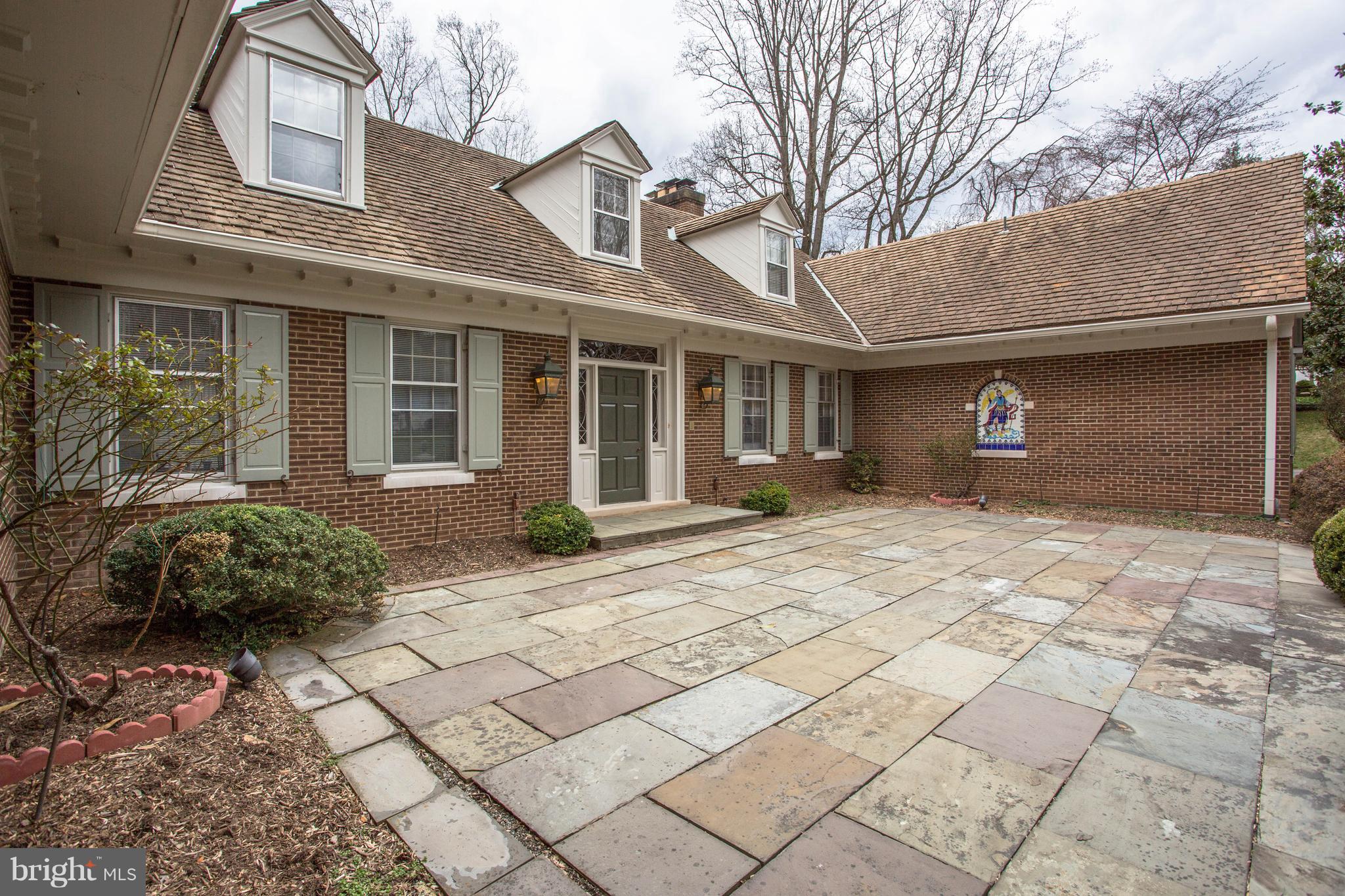 POTOMAC FALLS - Residential
