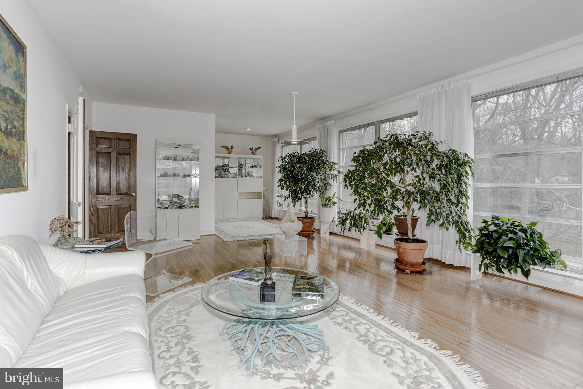 POTOMAC FALLS - Residential