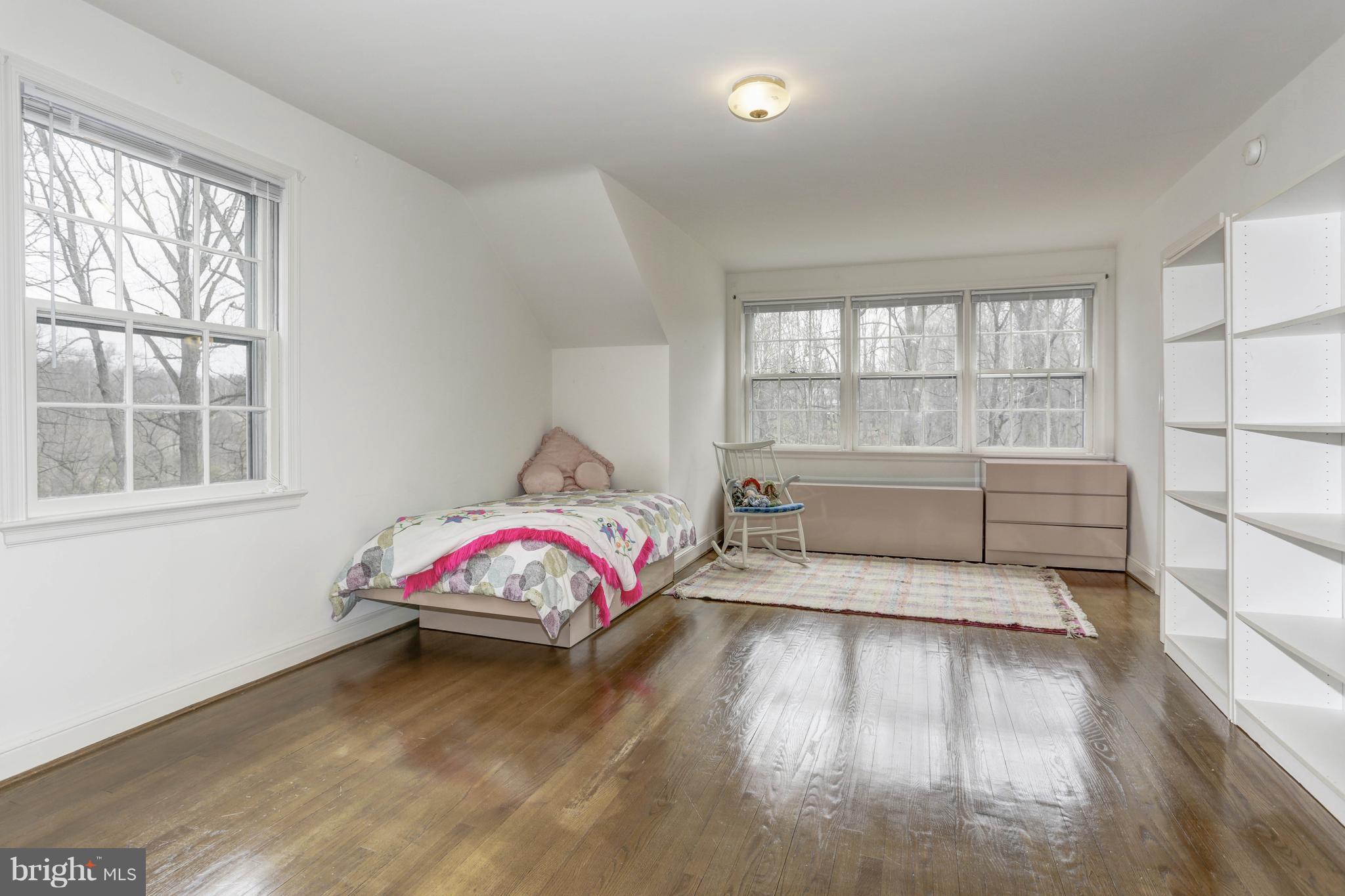 POTOMAC FALLS - Residential