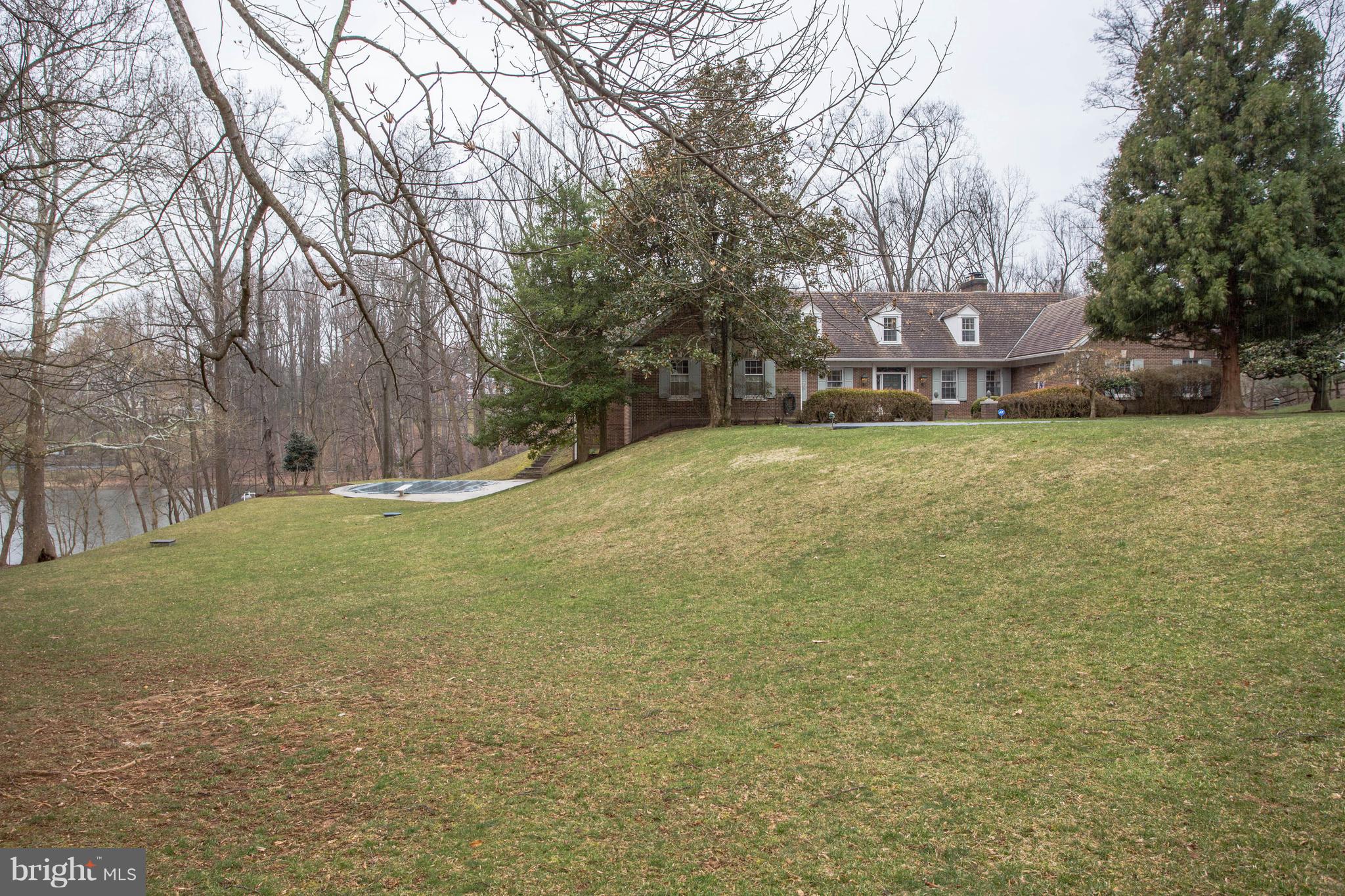 POTOMAC FALLS - Residential