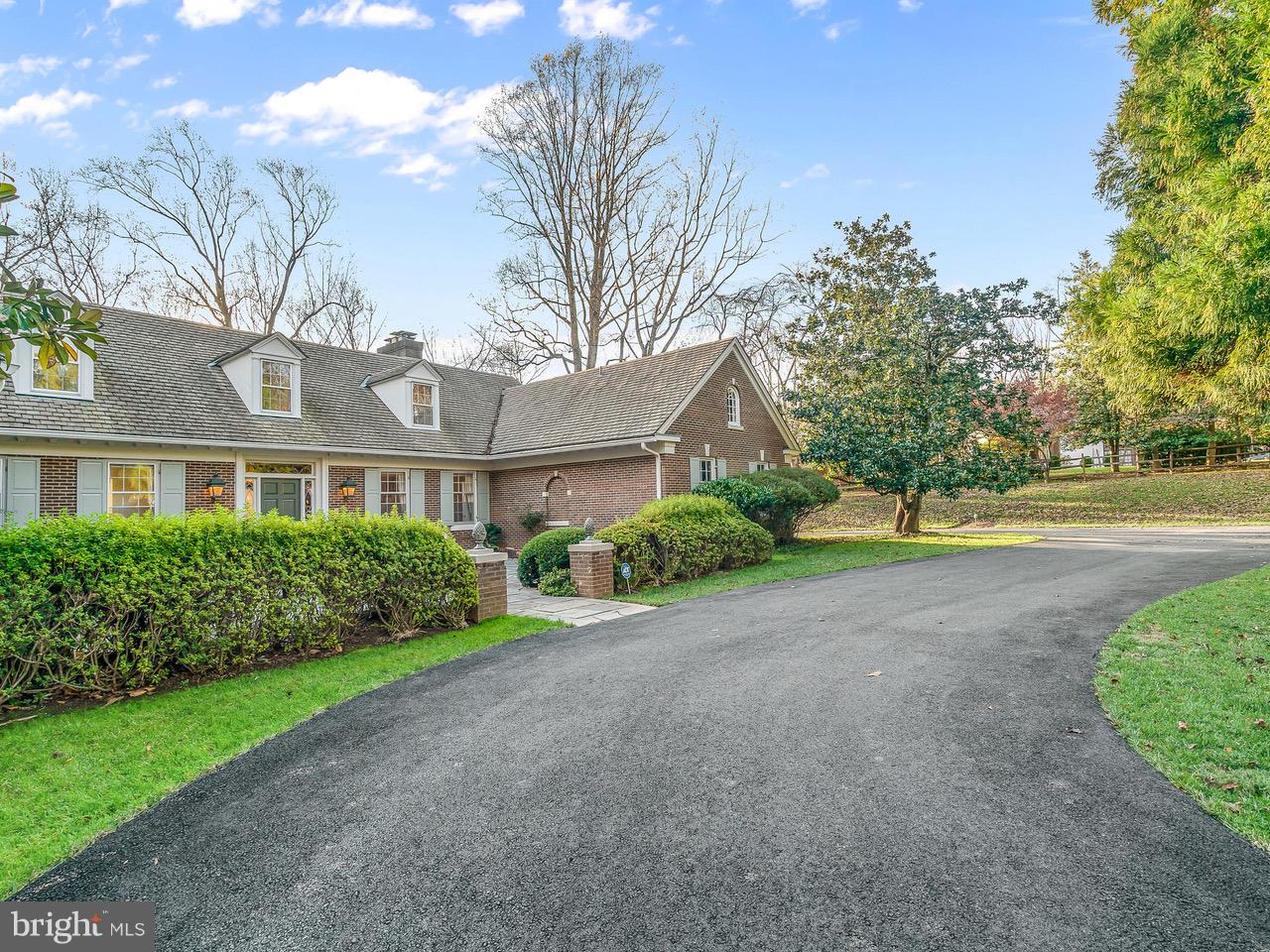 POTOMAC FALLS - Residential