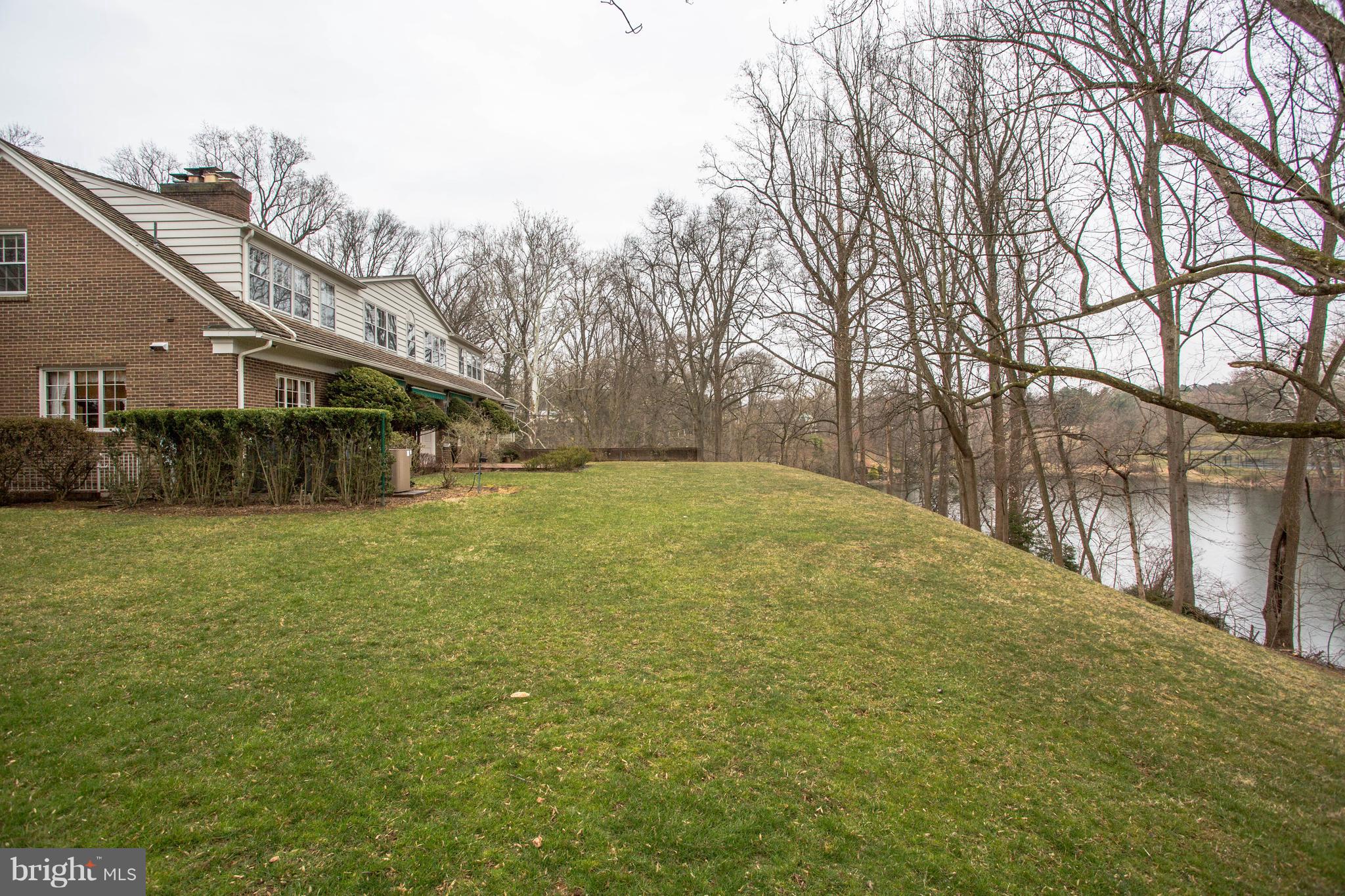 POTOMAC FALLS - Residential