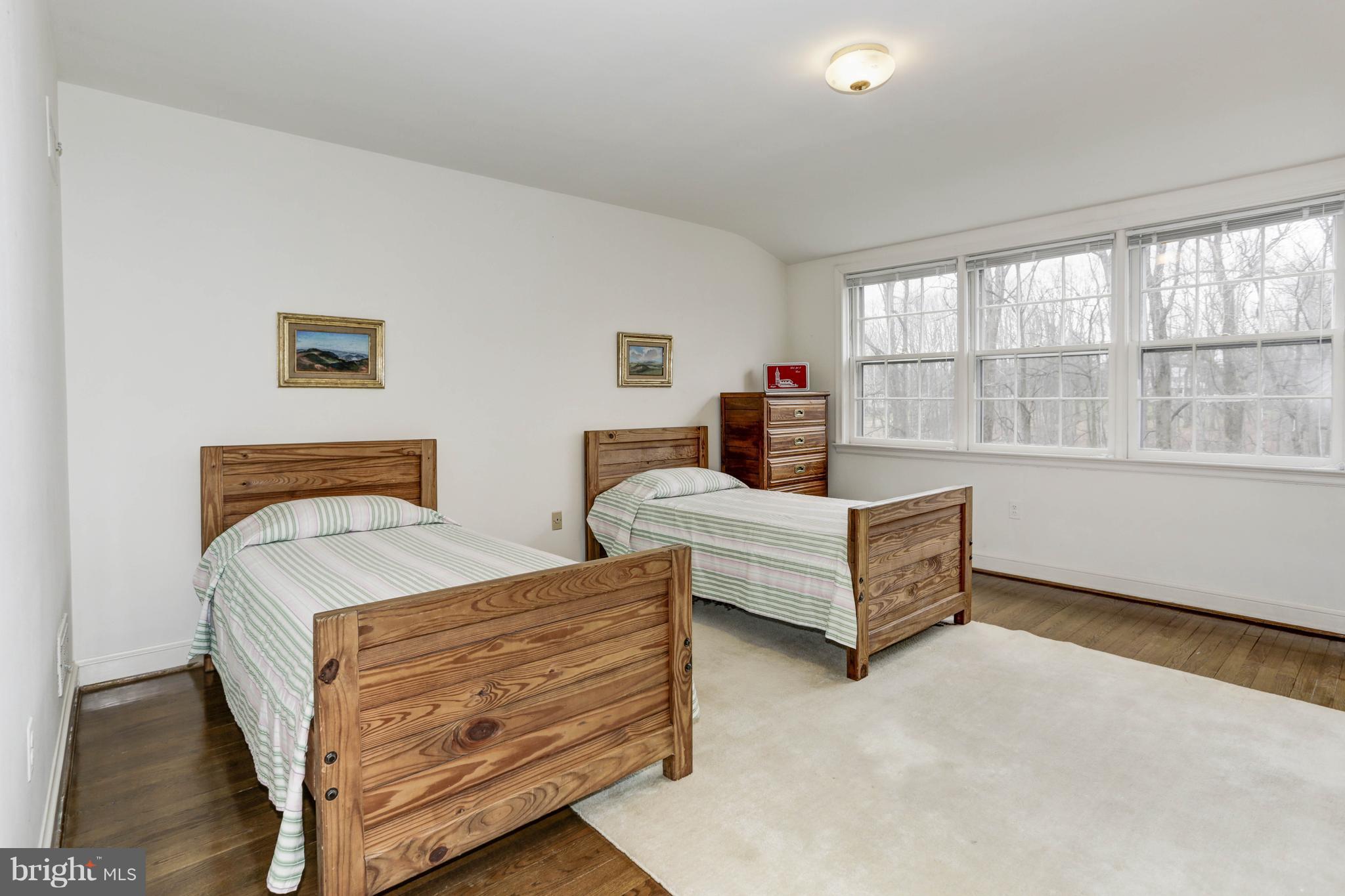 POTOMAC FALLS - Residential