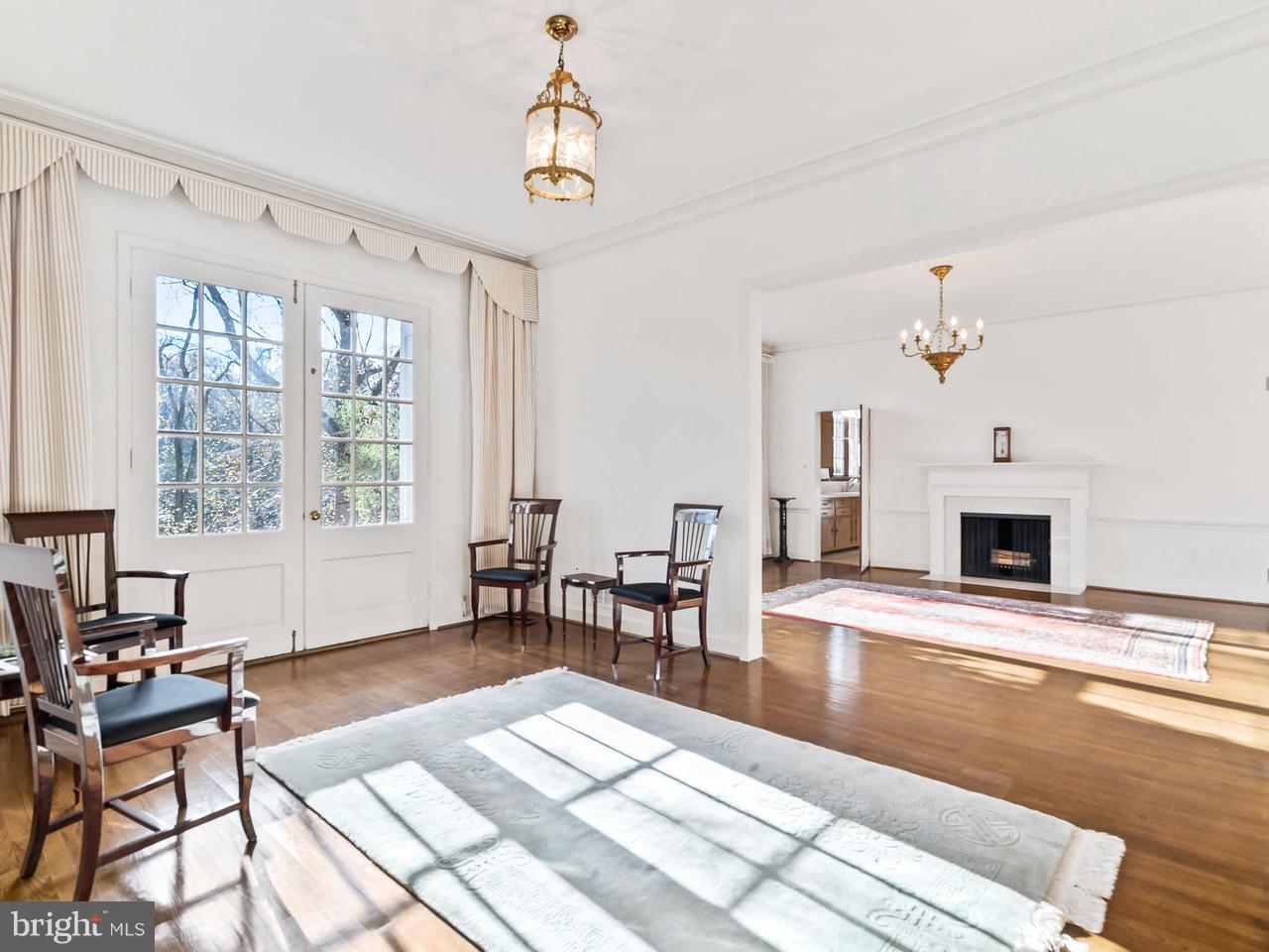 POTOMAC FALLS - Residential