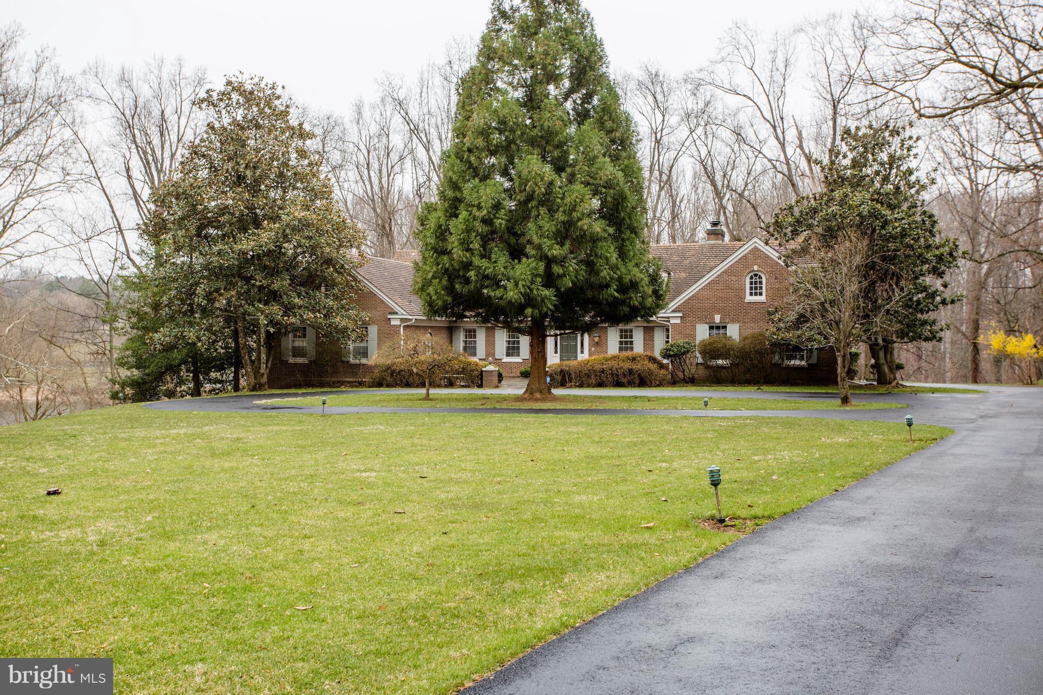 POTOMAC FALLS - Residential