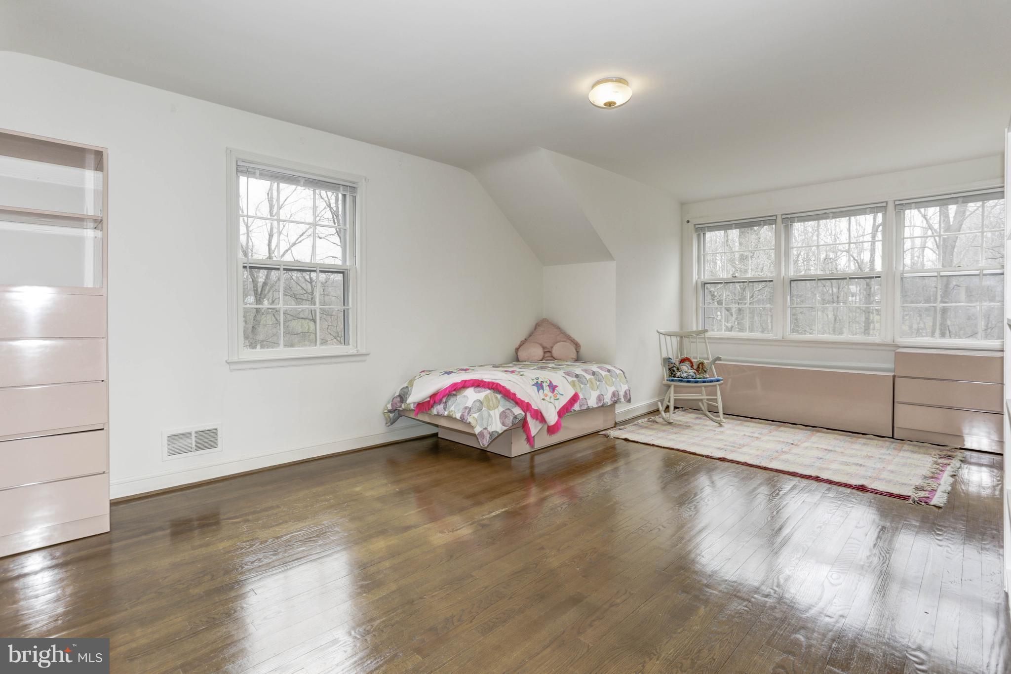 POTOMAC FALLS - Residential