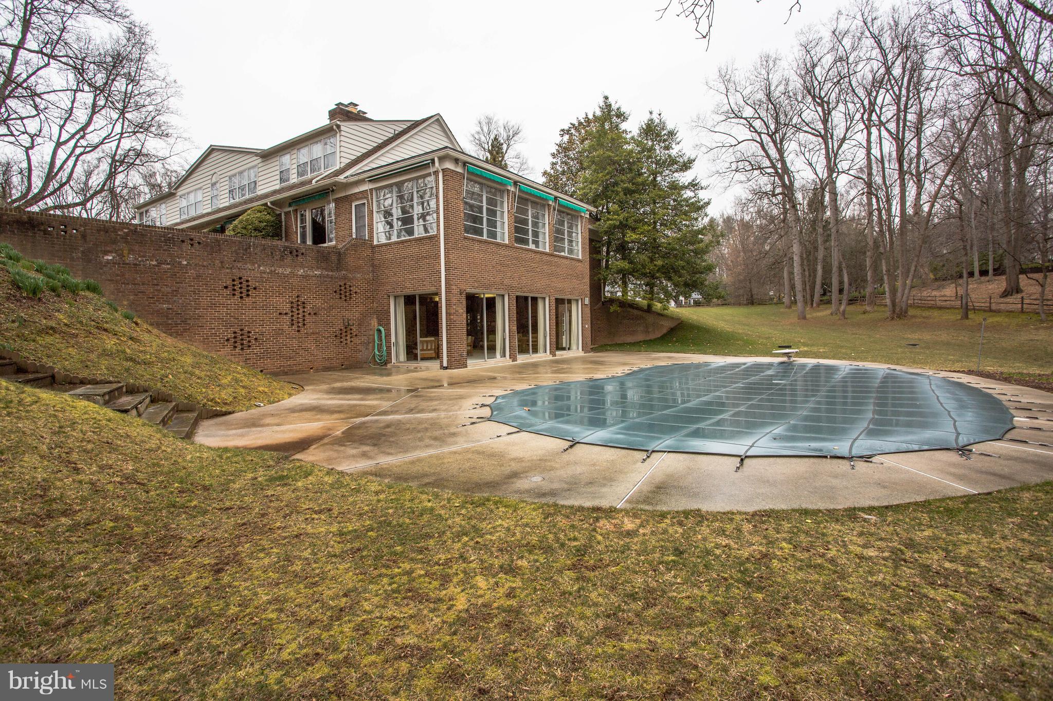 POTOMAC FALLS - Residential