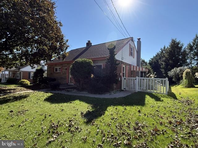 20 SPRINGCREST DRIVE