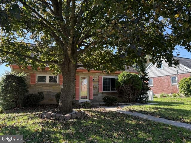 20 SPRINGCREST DRIVE