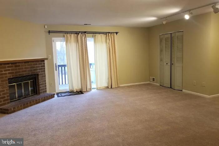 RHONDDA - Residential Lease