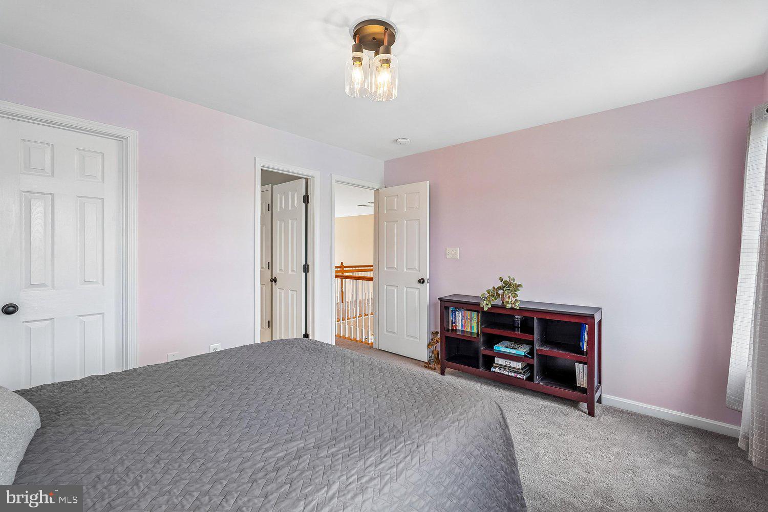 TAYLORSTOWN - Residential