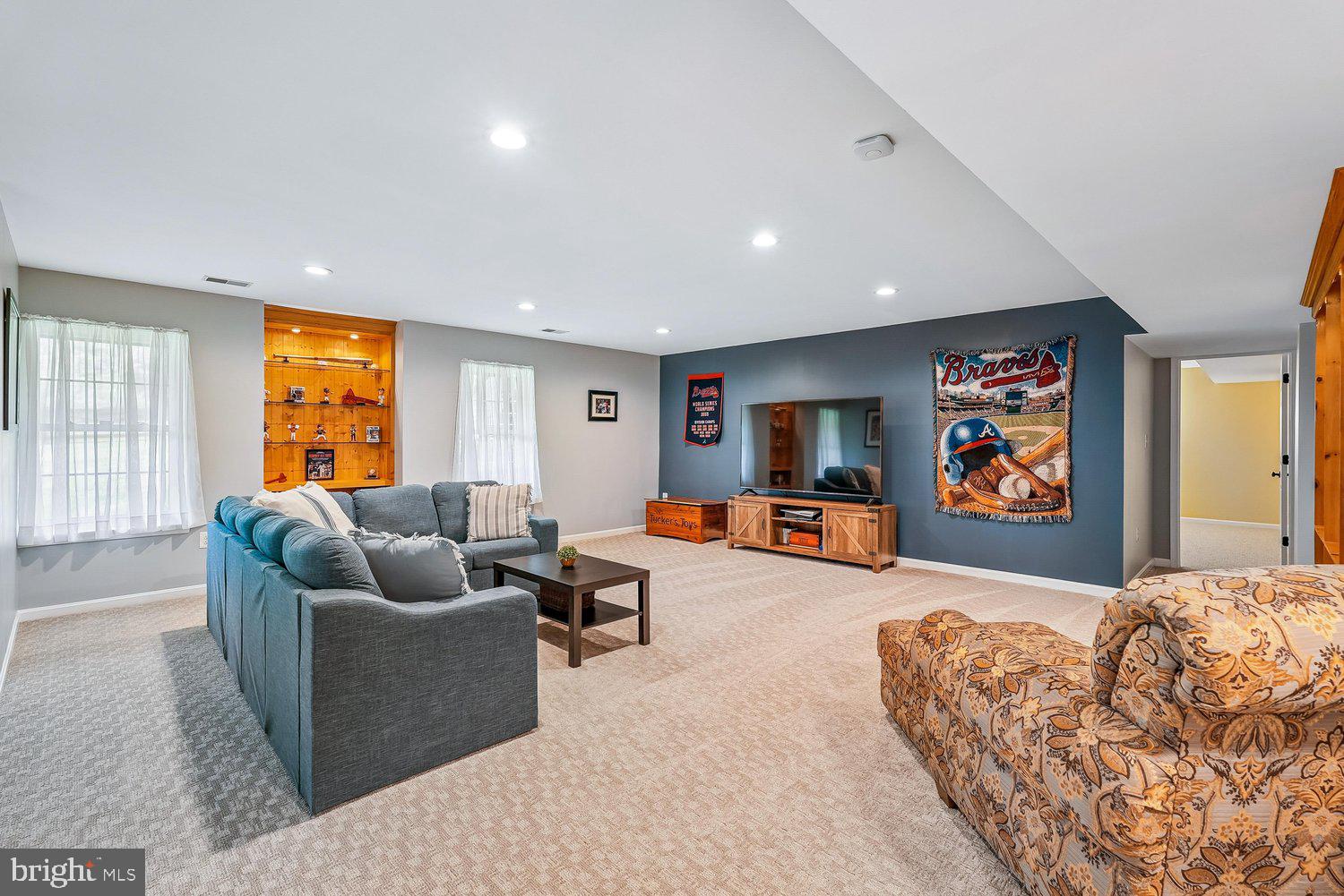 TAYLORSTOWN - Residential