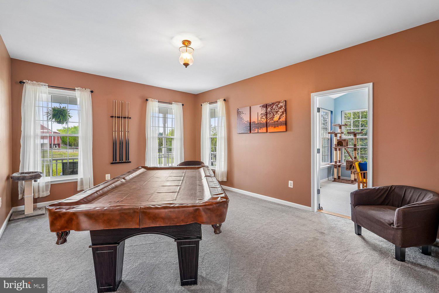 TAYLORSTOWN - Residential