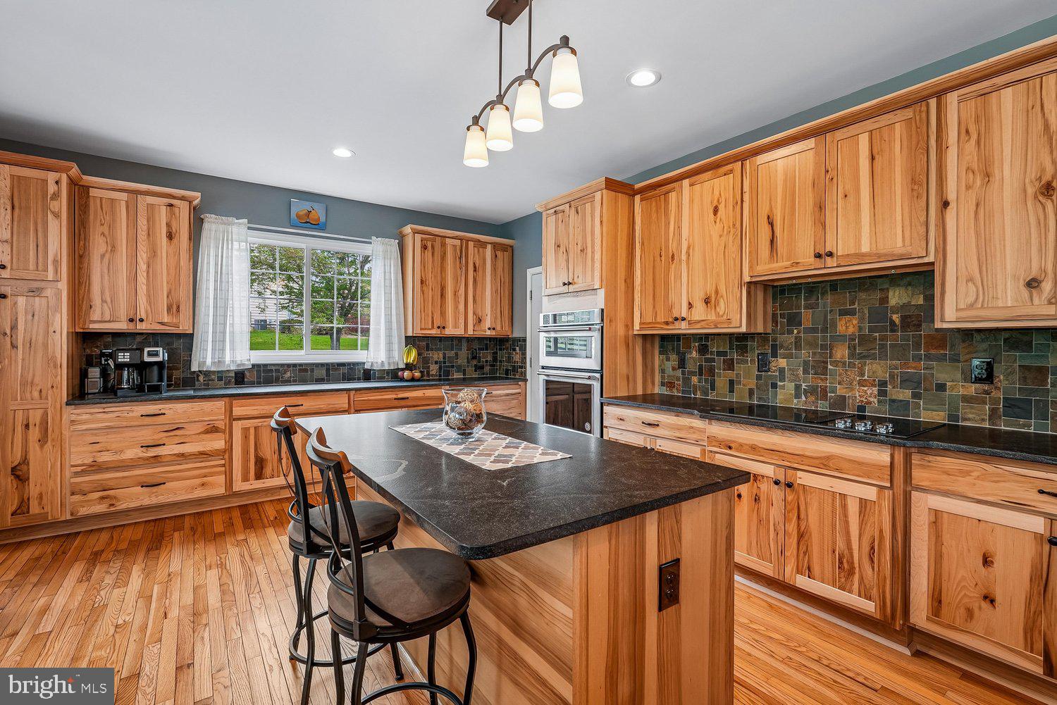 TAYLORSTOWN - Residential