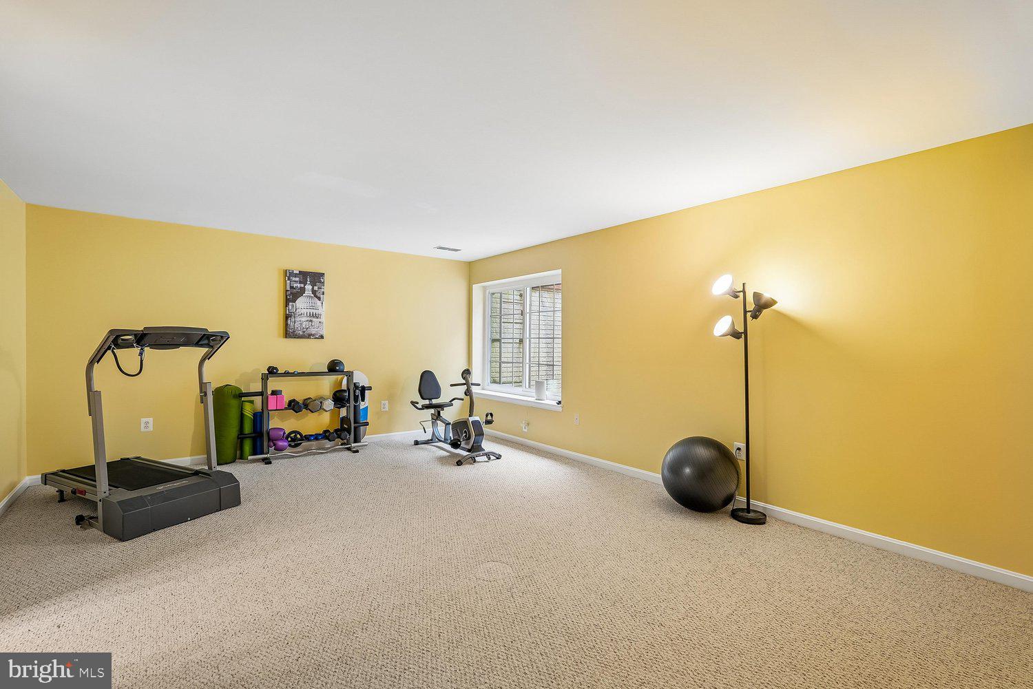 TAYLORSTOWN - Residential