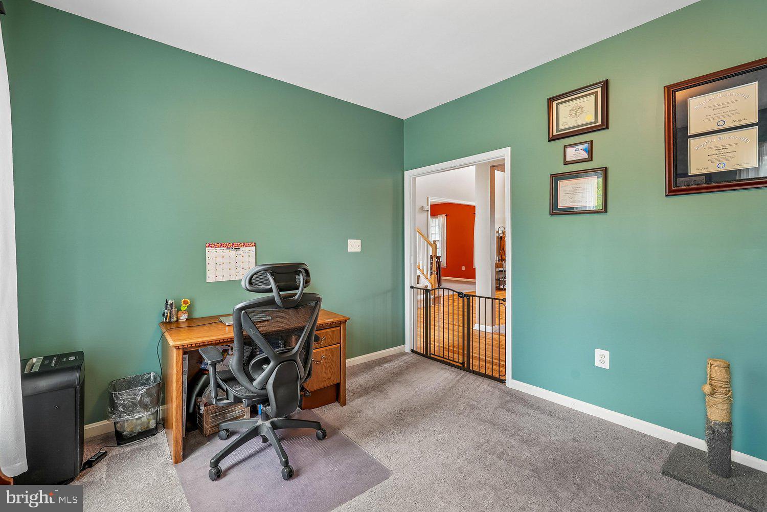 TAYLORSTOWN - Residential