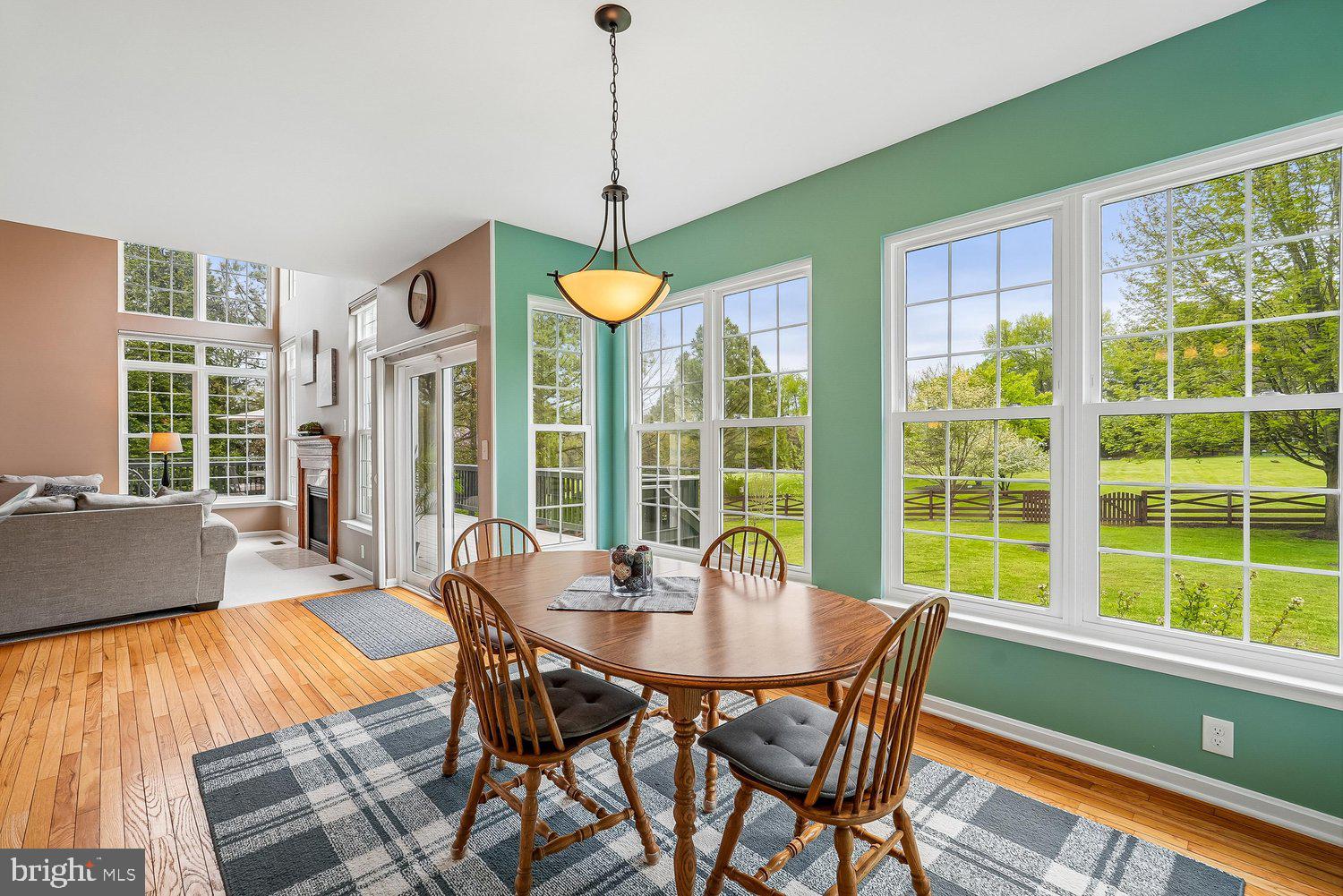 TAYLORSTOWN - Residential