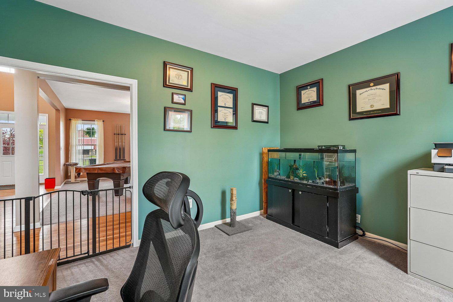 TAYLORSTOWN - Residential