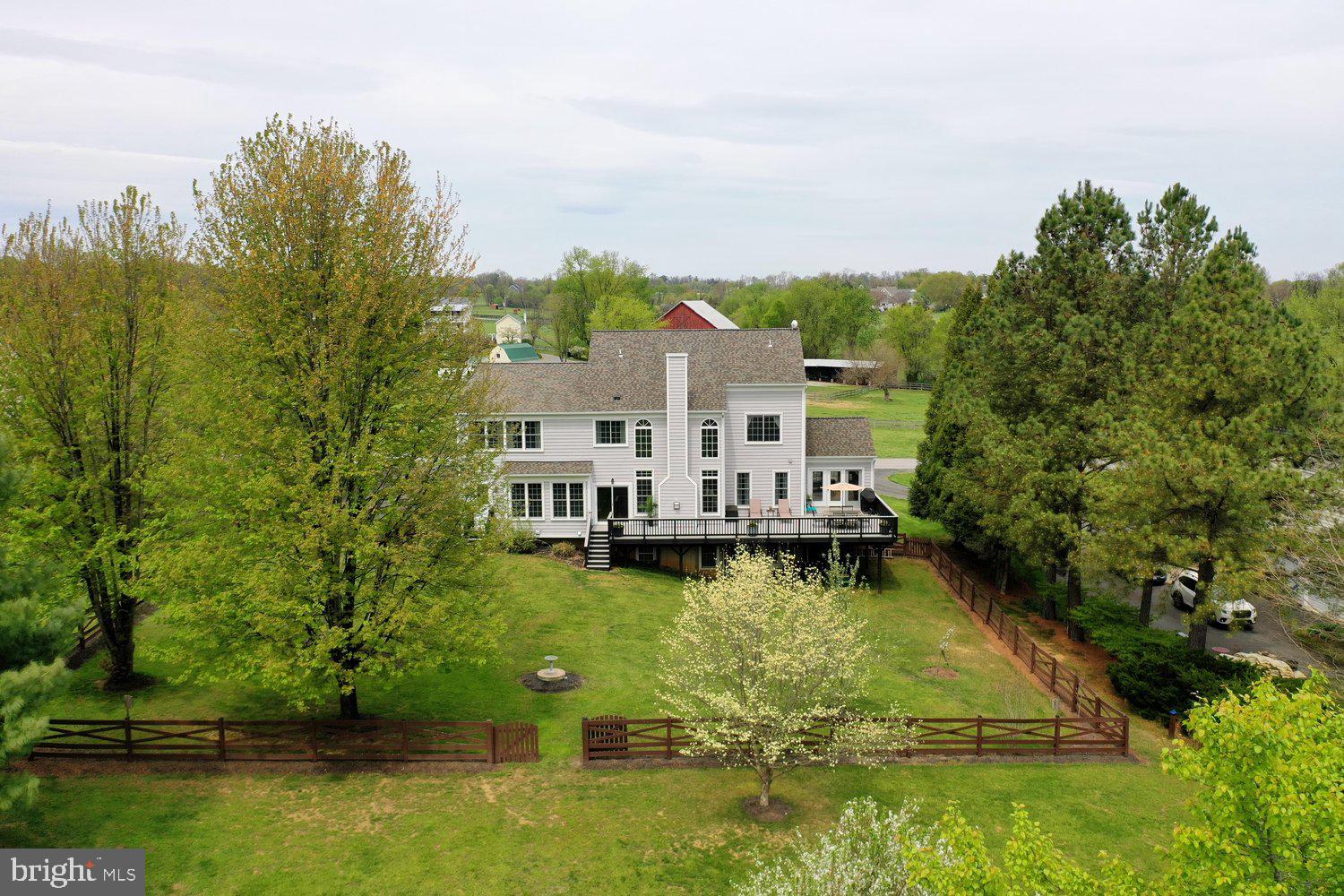 TAYLORSTOWN - Residential