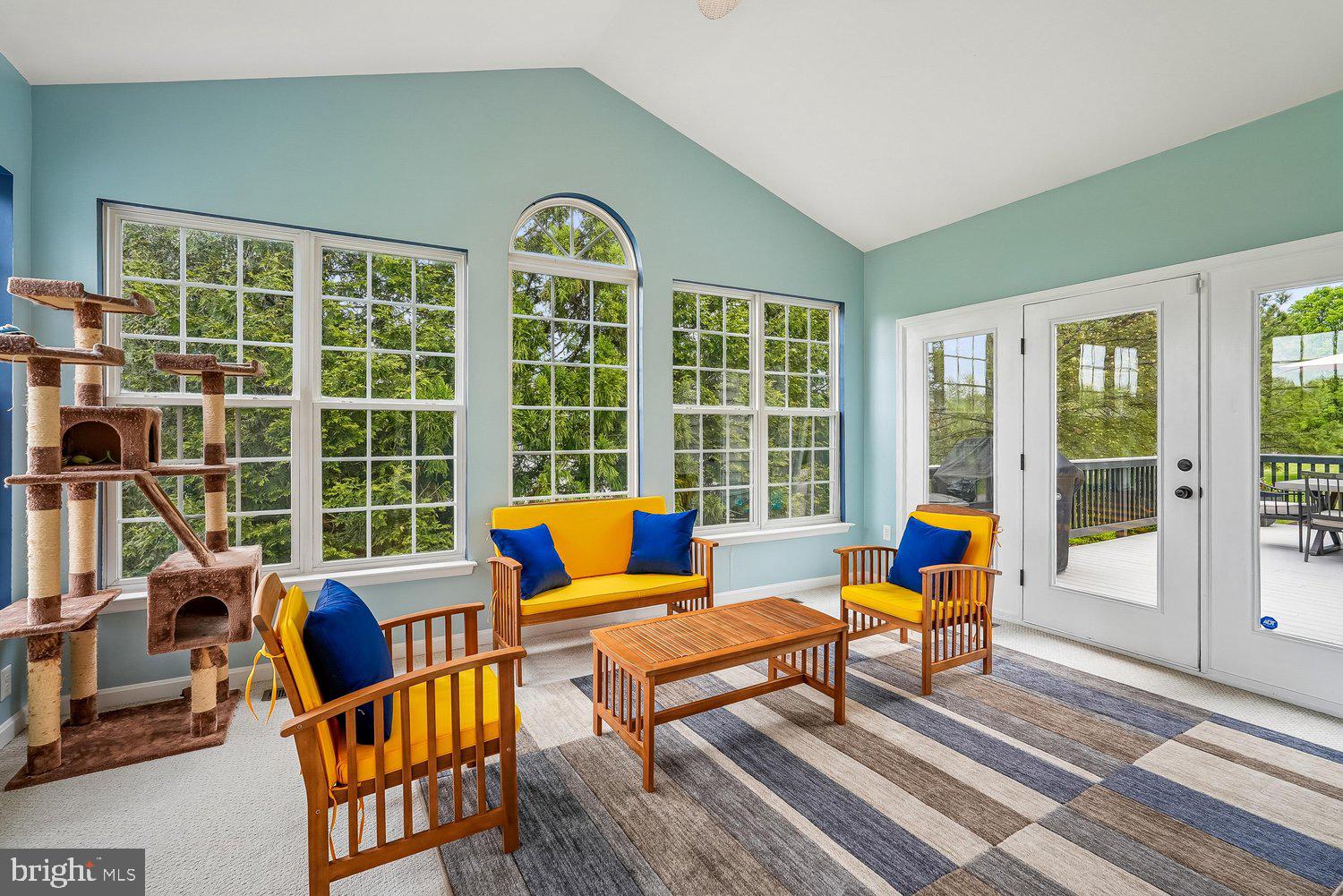 TAYLORSTOWN - Residential