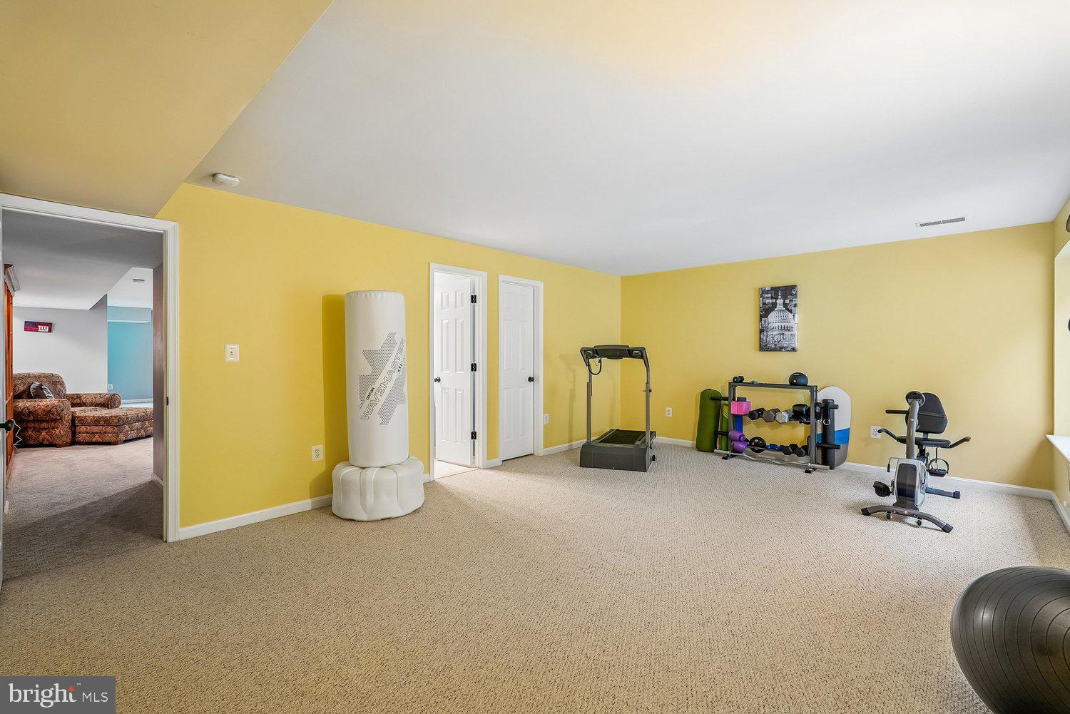 TAYLORSTOWN - Residential