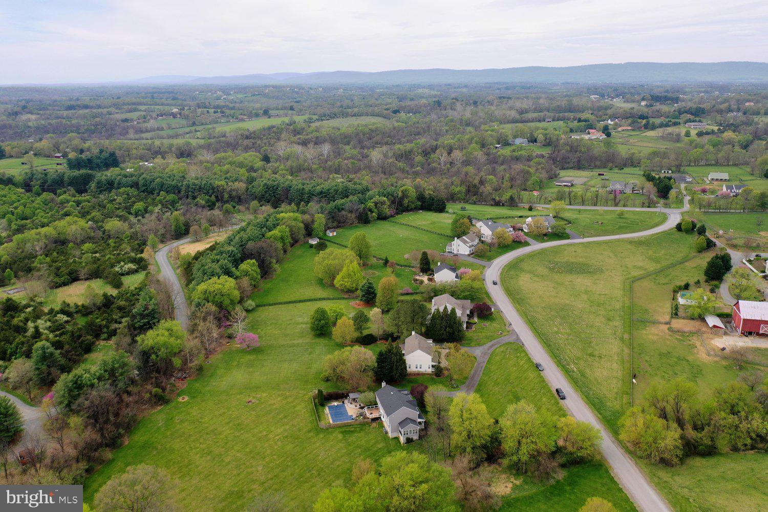 TAYLORSTOWN - Residential