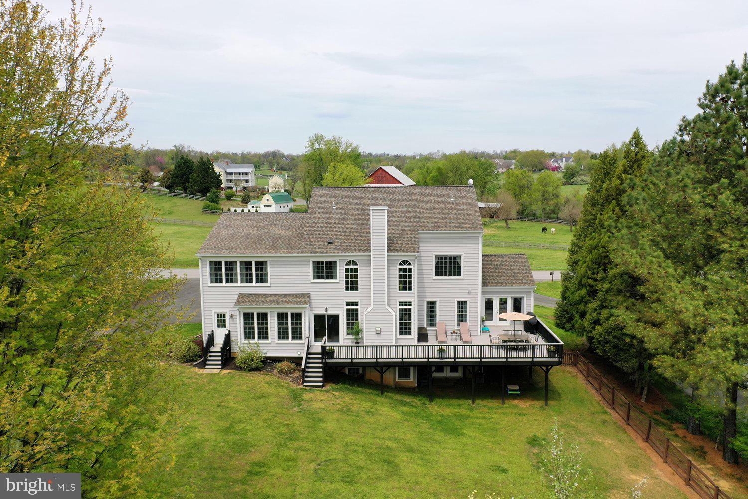 TAYLORSTOWN - Residential