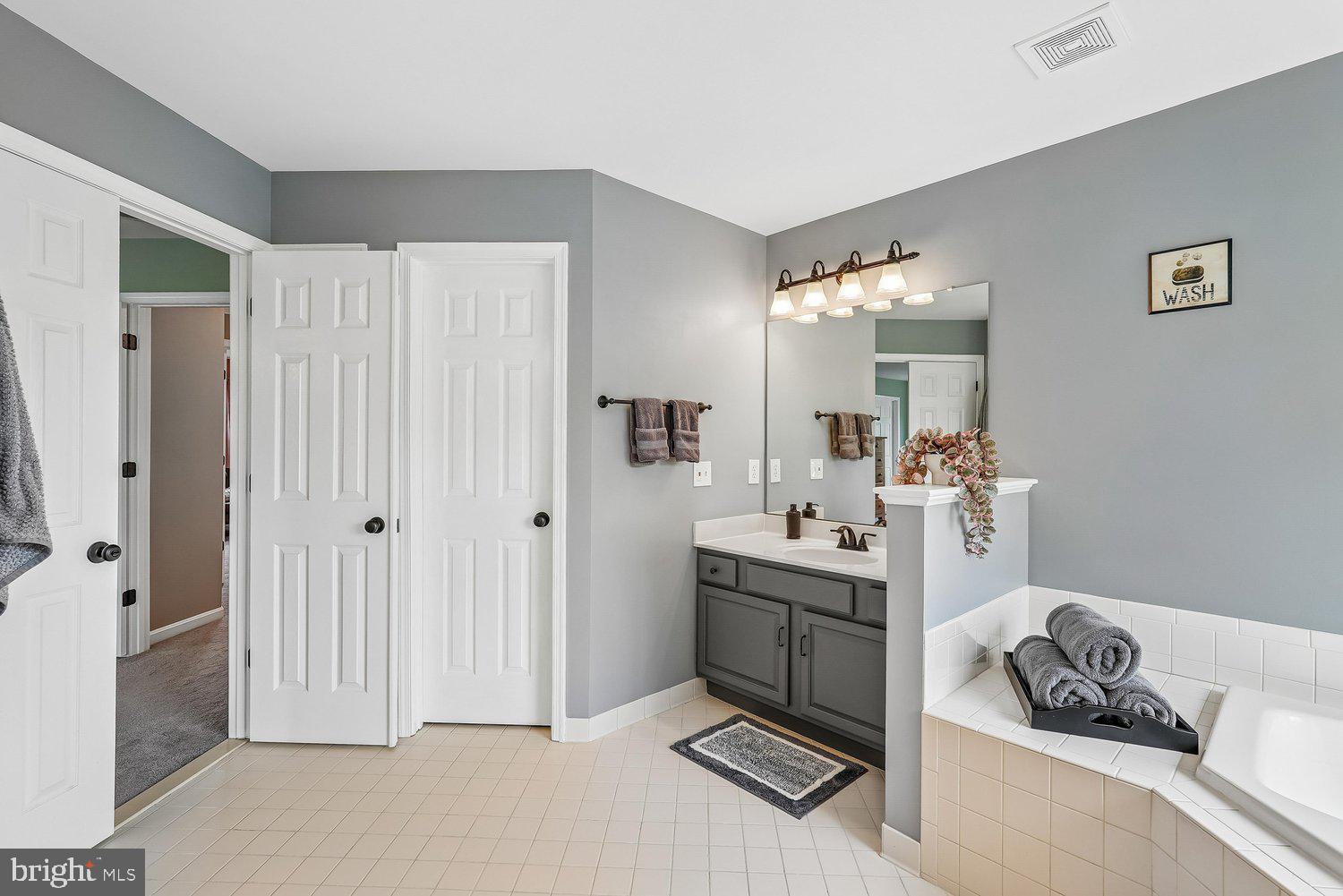 TAYLORSTOWN - Residential