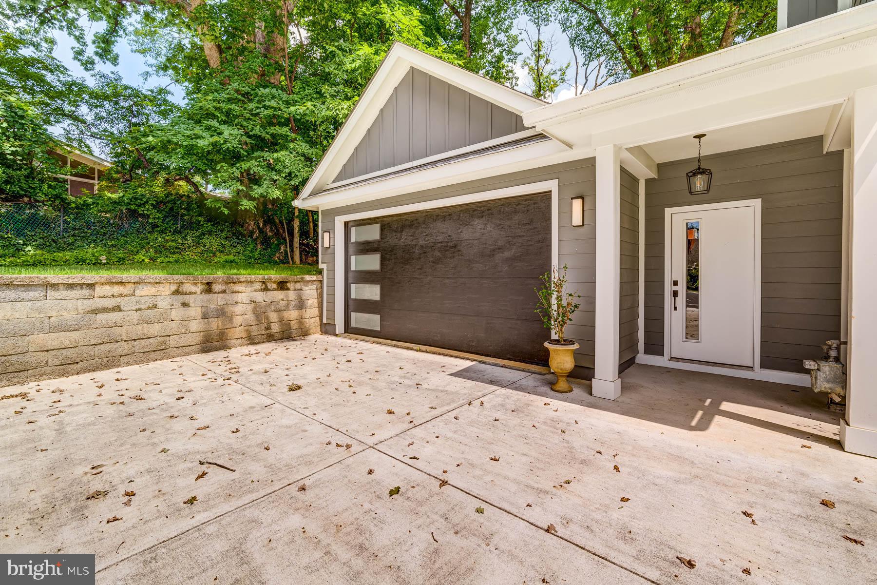 CRYSTAL SPRING KNOLLS - Residential