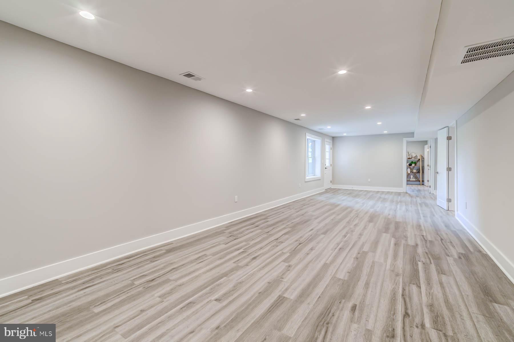 CRYSTAL SPRING KNOLLS - Residential